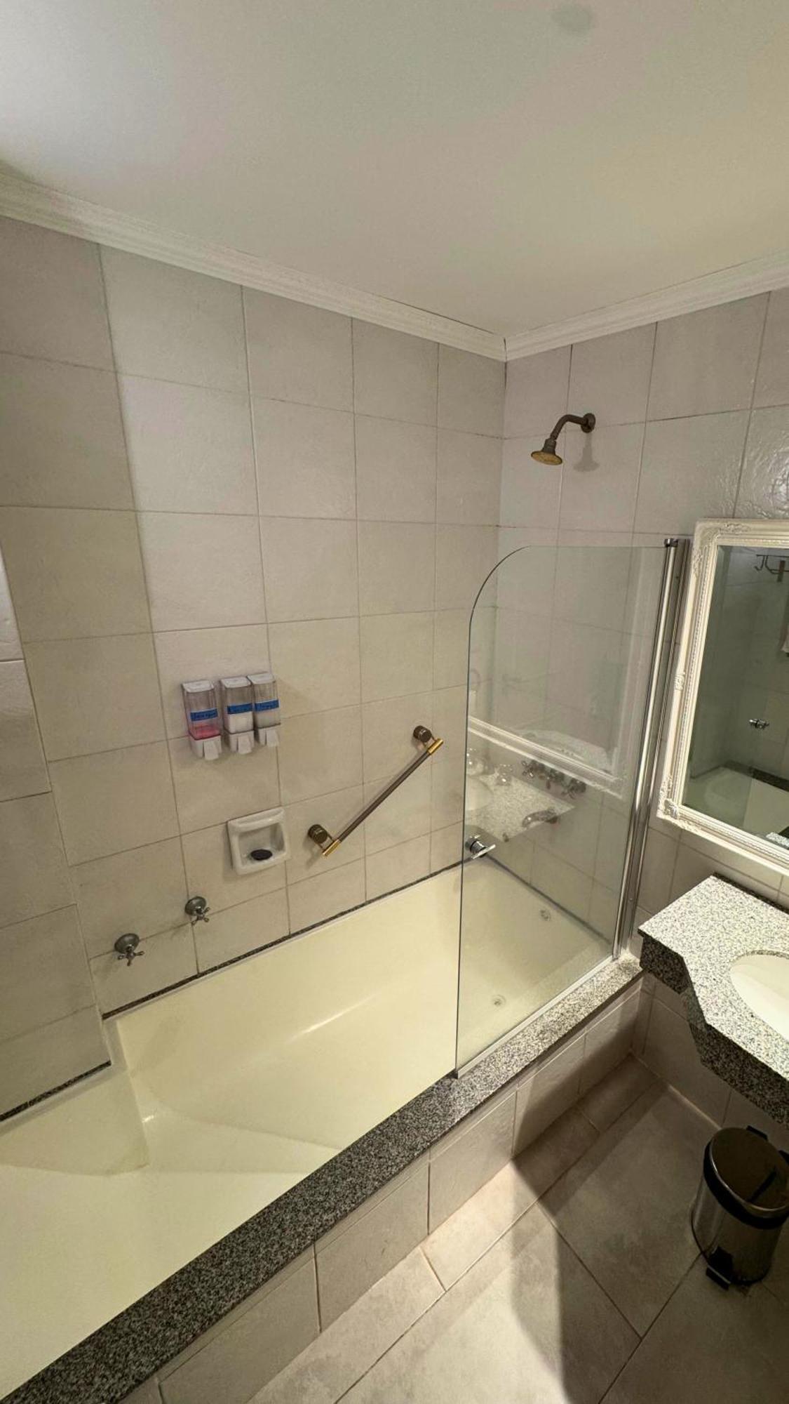 Quarto Triplo Standard
