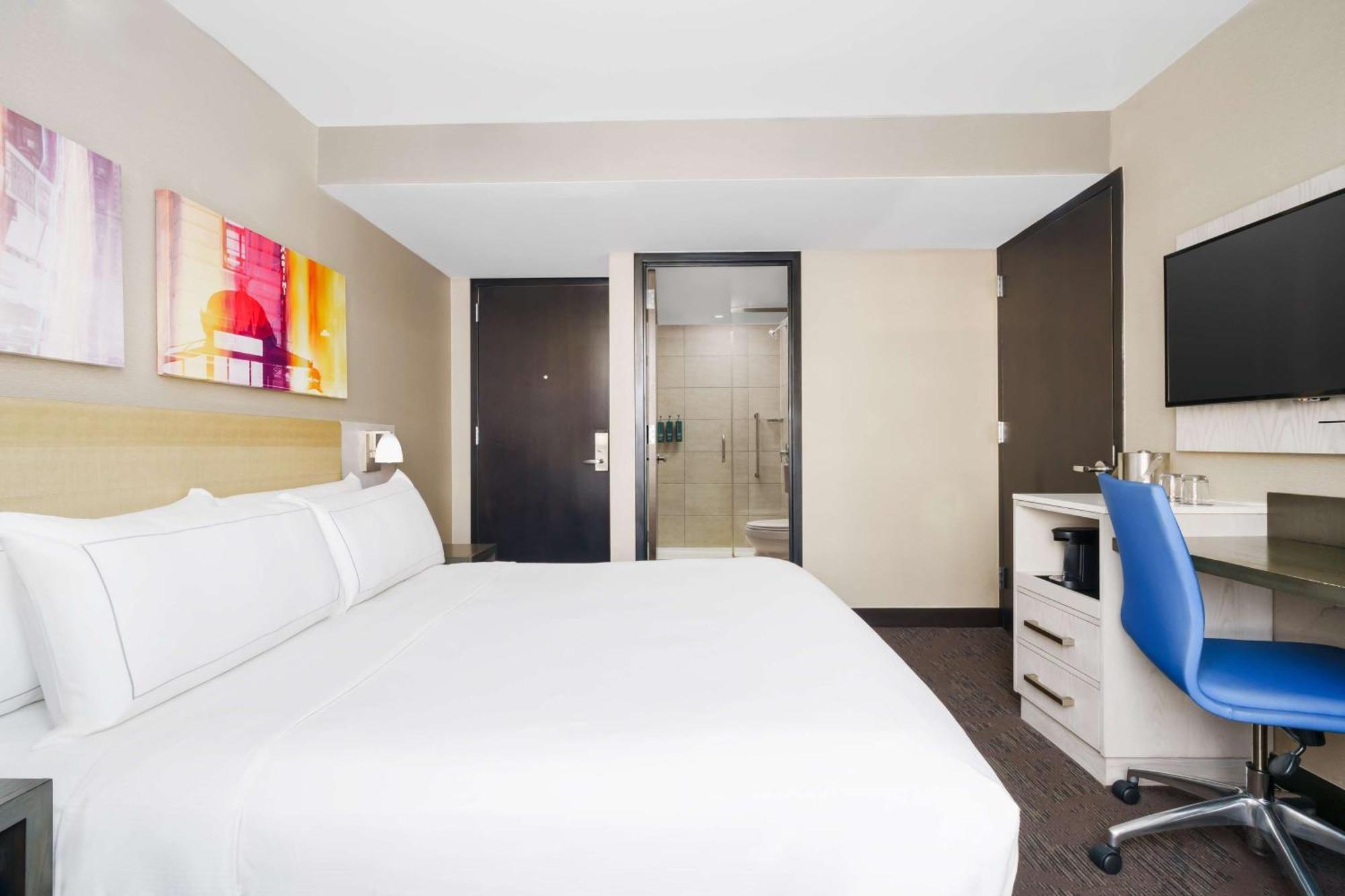 Standard King Room