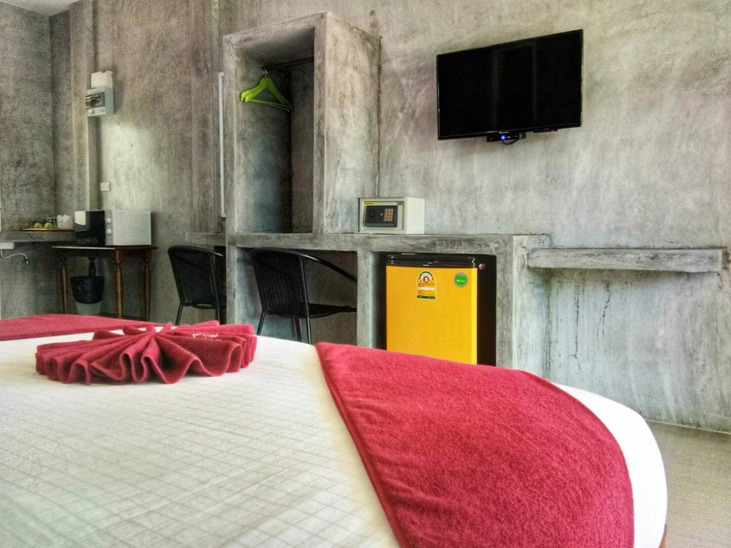 Deluxe Double Room,1663937433:JPEG