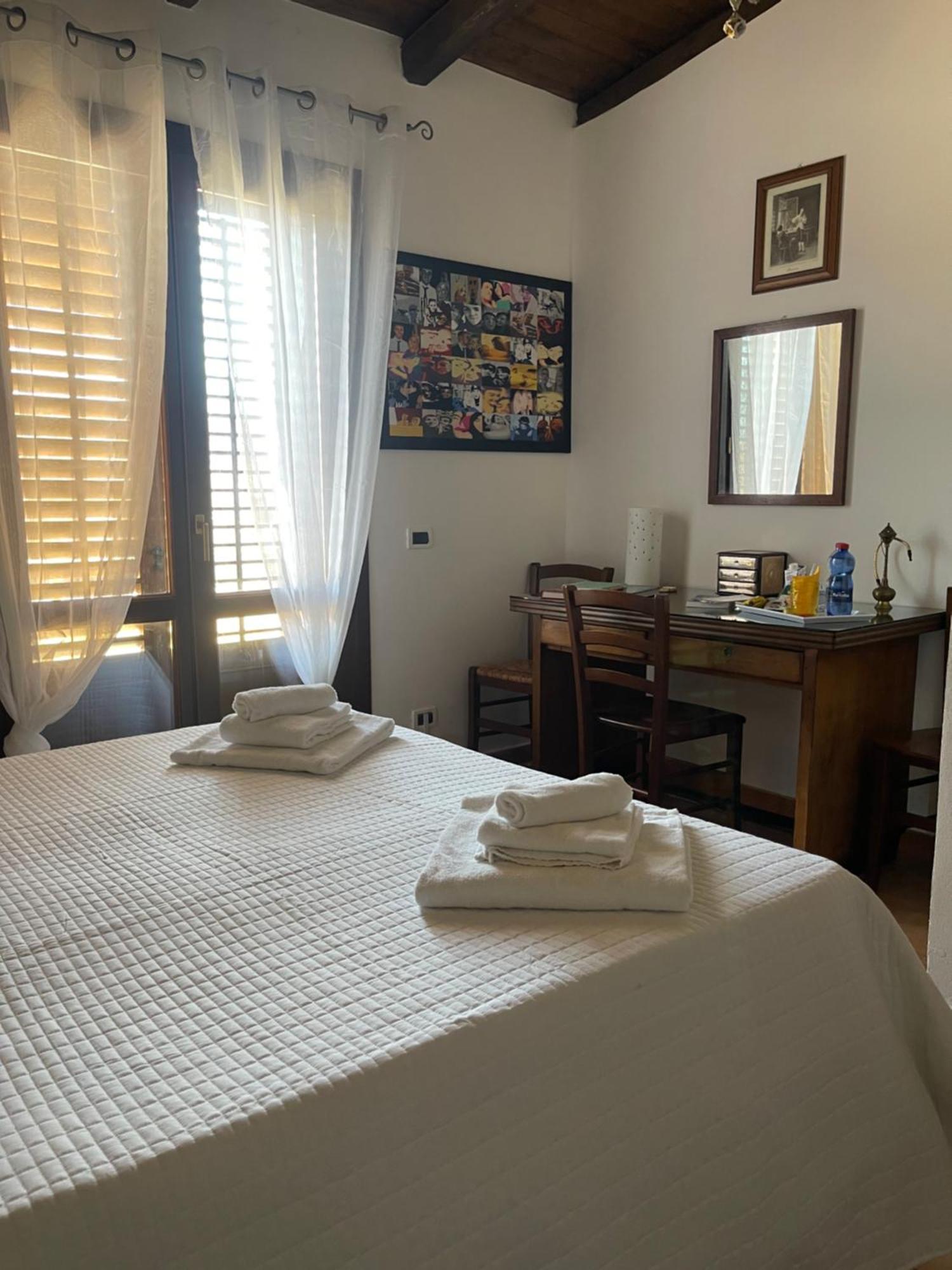 Double Room Private External Bathroom