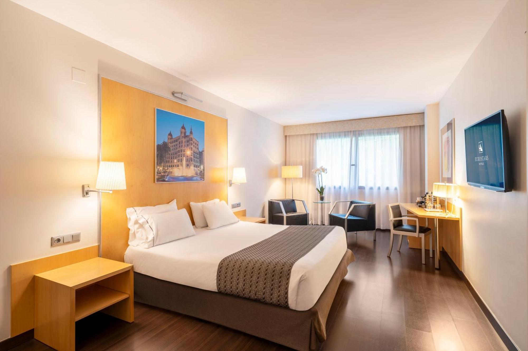 Deluxe Room,1666636970:JPEG
