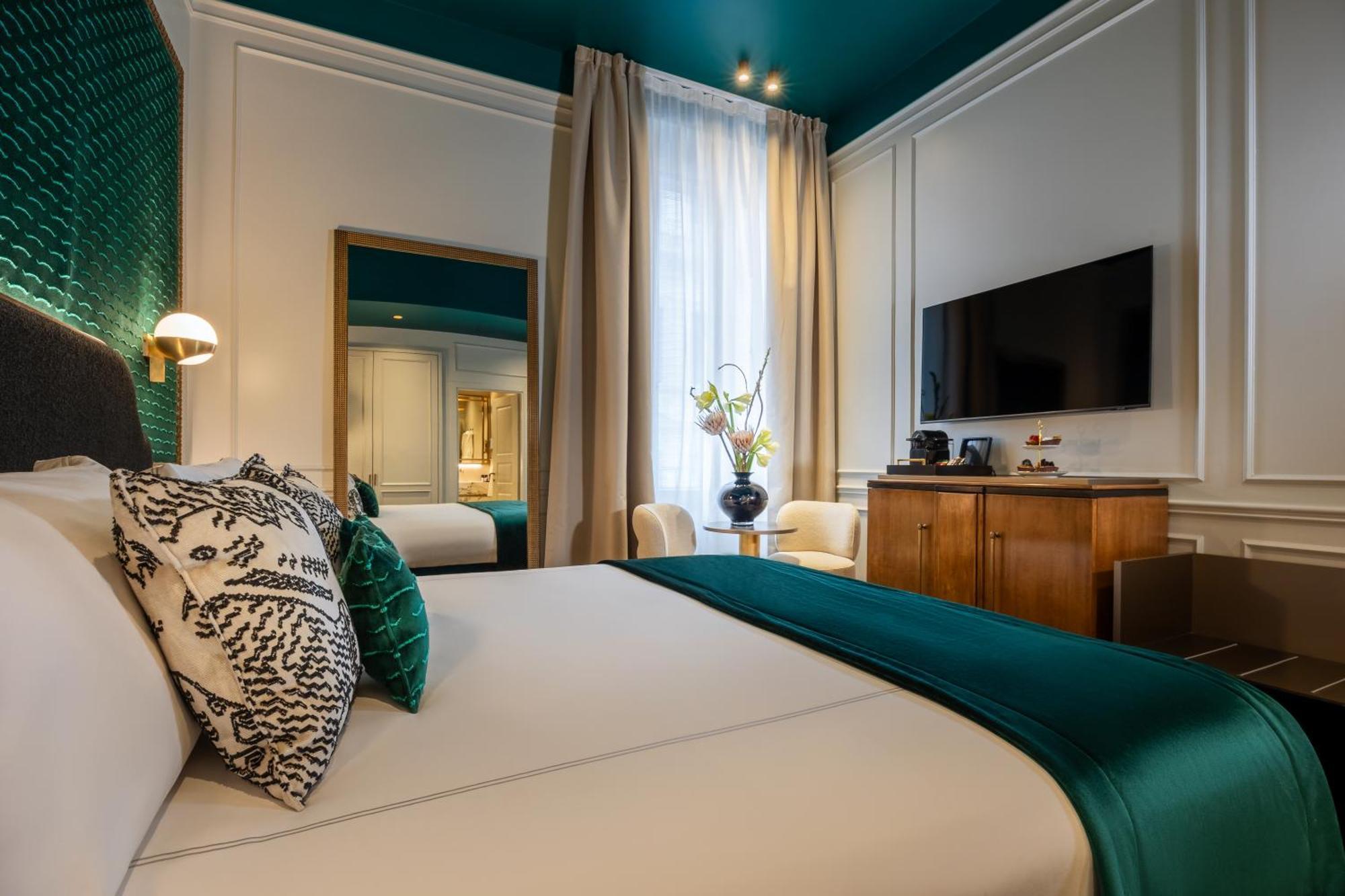 Executive Room
