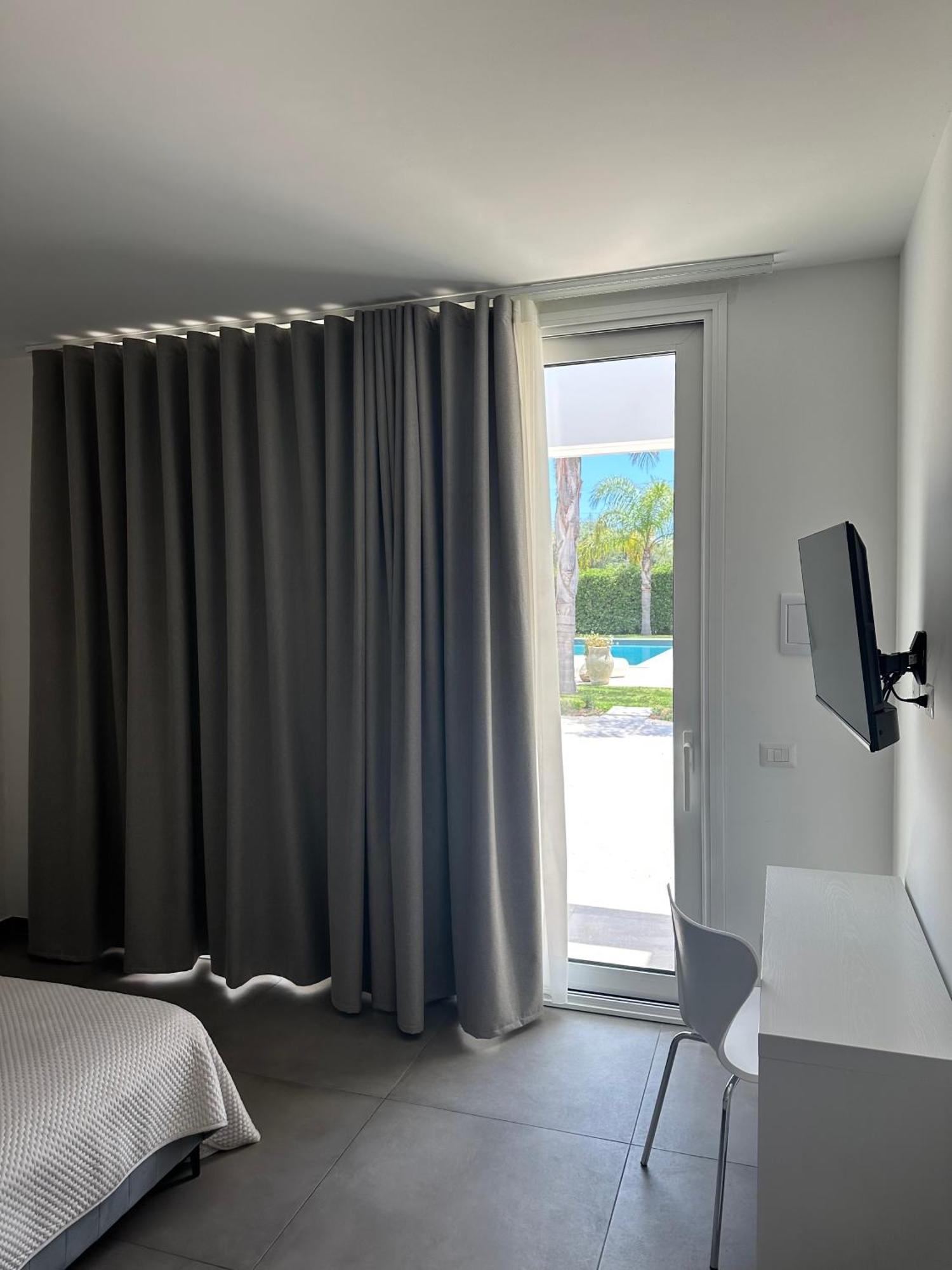 Suite Pool View