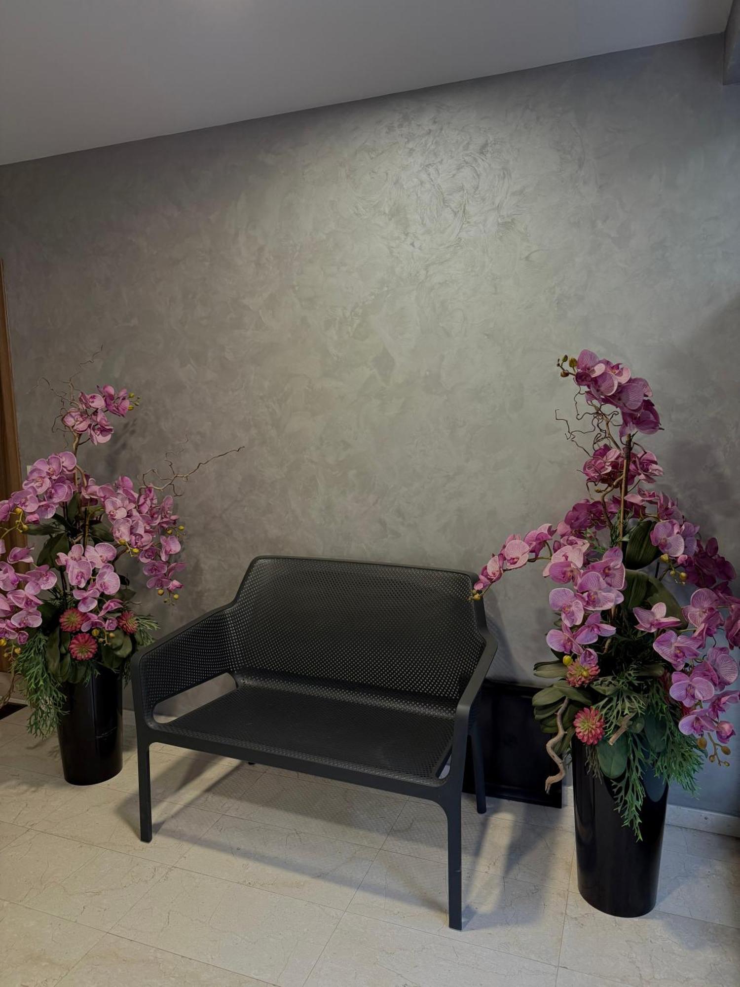 One-Bedroom Apartment Garden