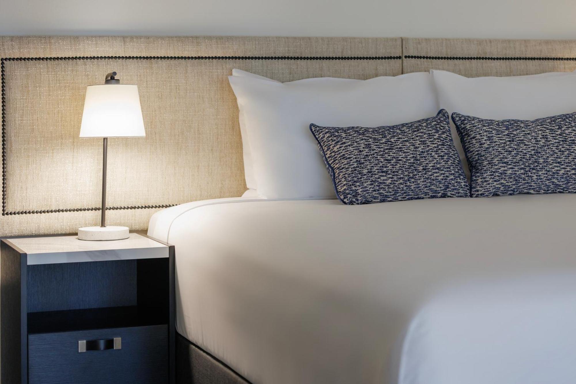 Studio Deluxe,1672572235:JPEG