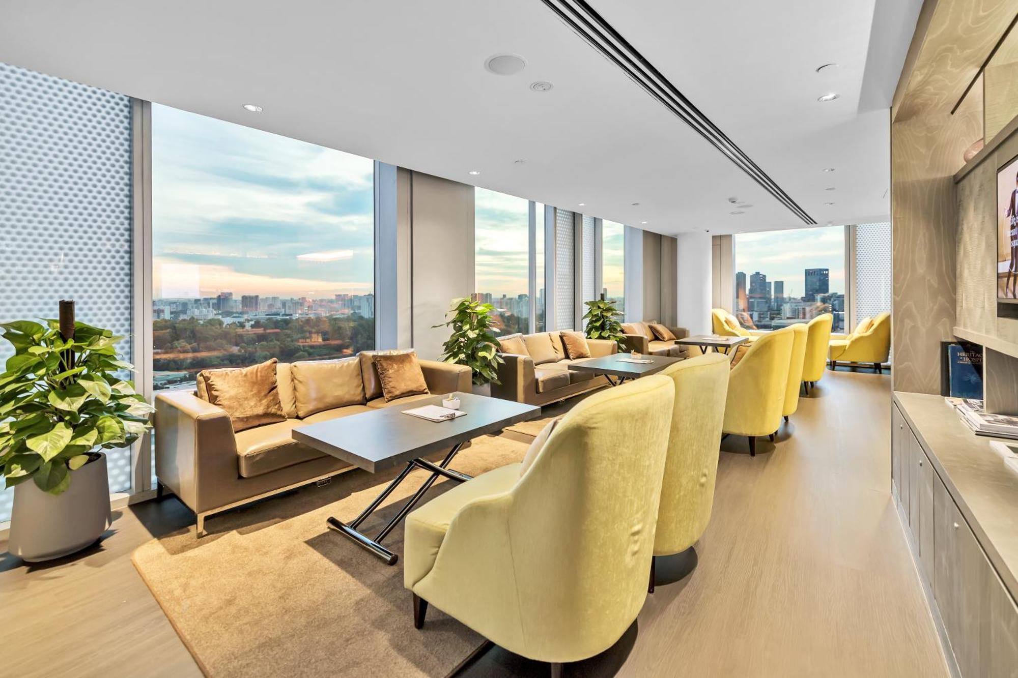 Club King Room