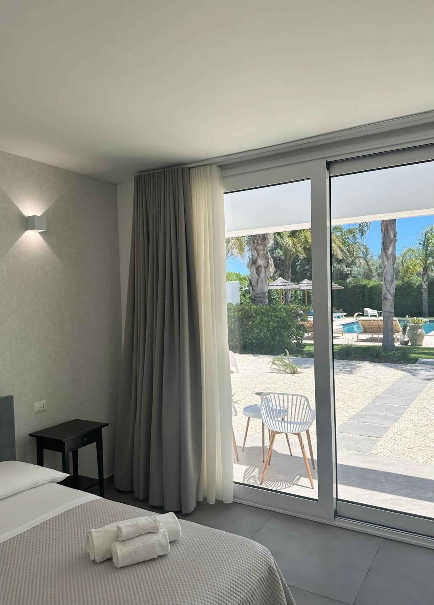Suite Pool View