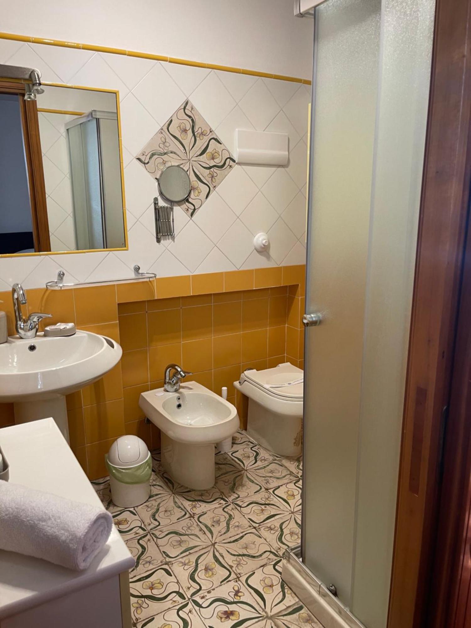 Triple Room Private Bathroom