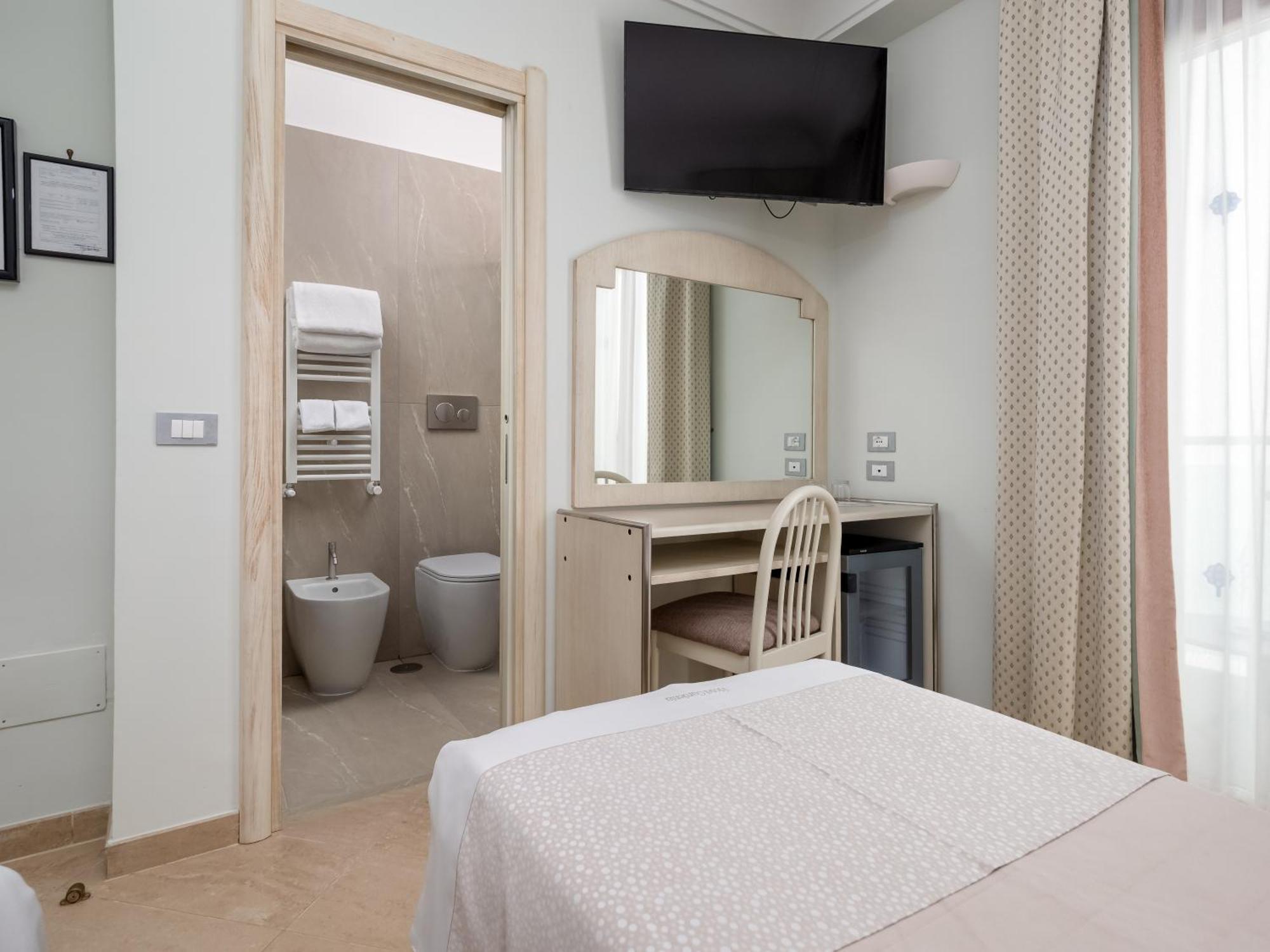 Economy Double Room