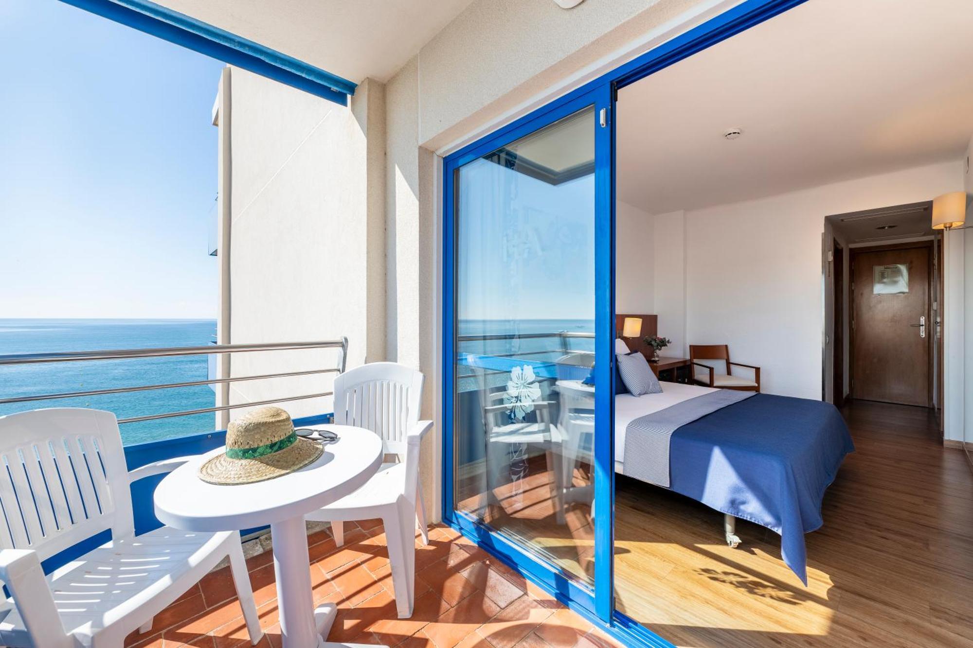 Quarto Duplo Superior (2 Adultos)