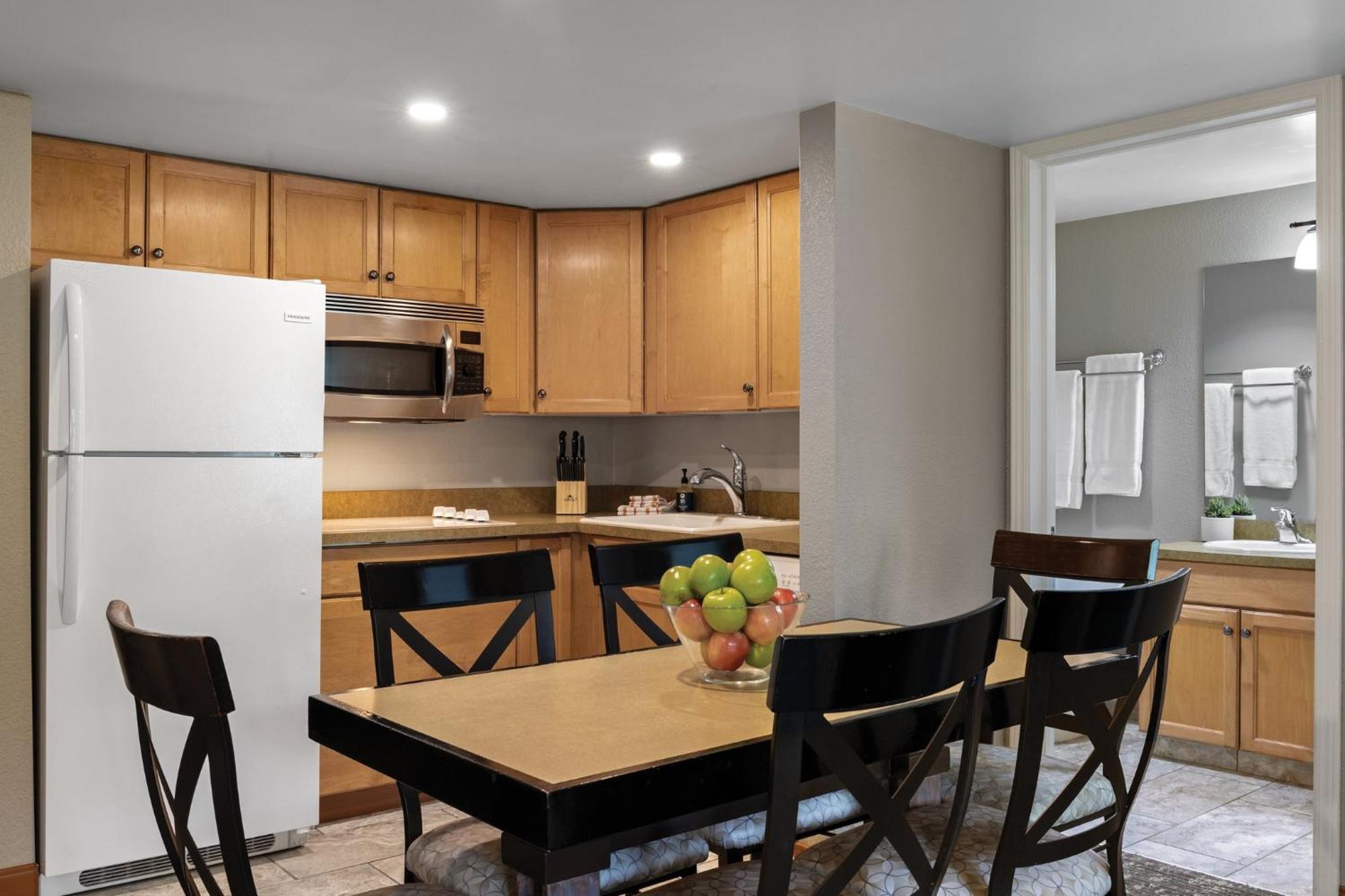 Two-Bedroom Apartment,1673938225:JPEG