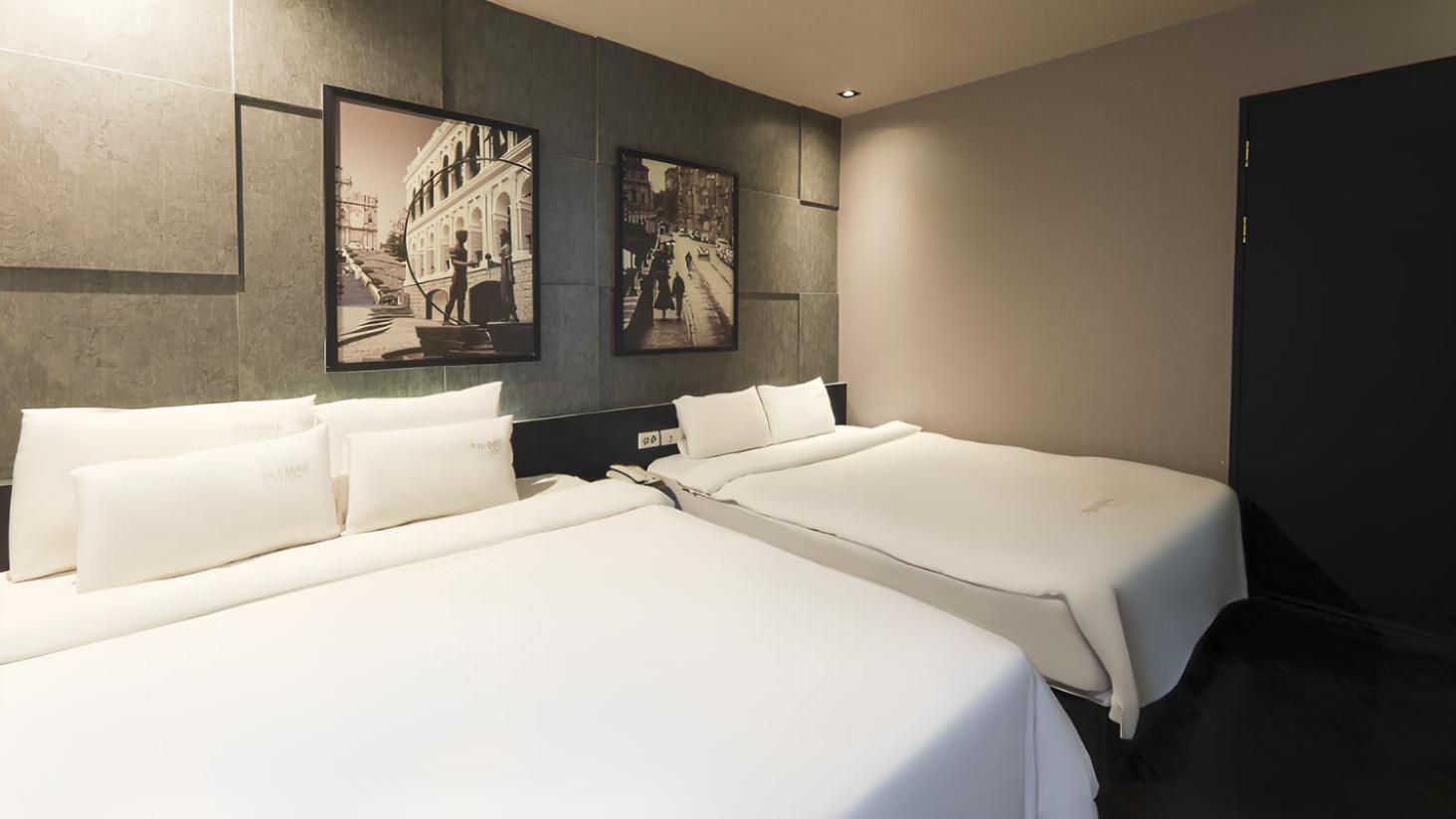 Family Twin Room