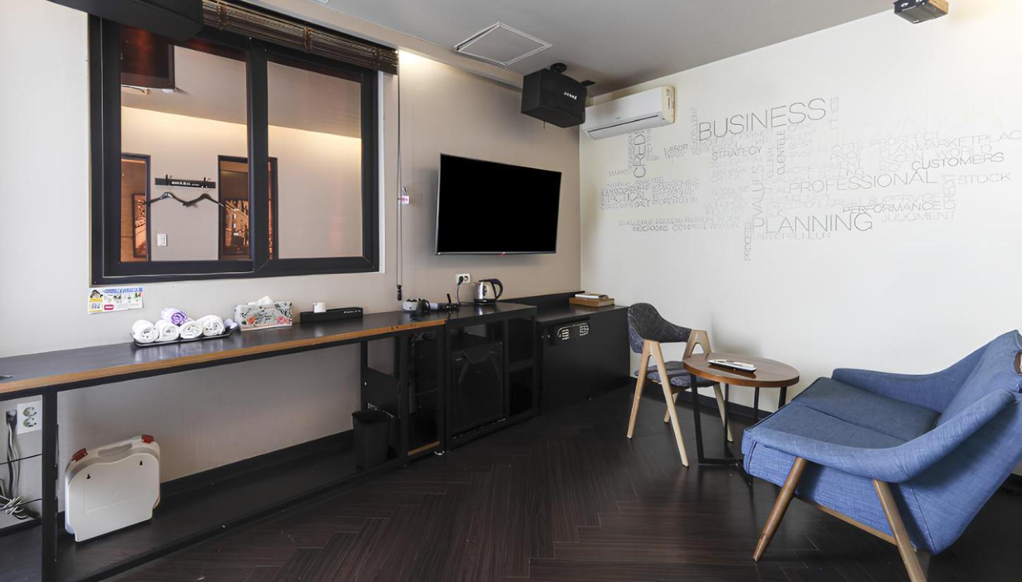 Family Twin Room