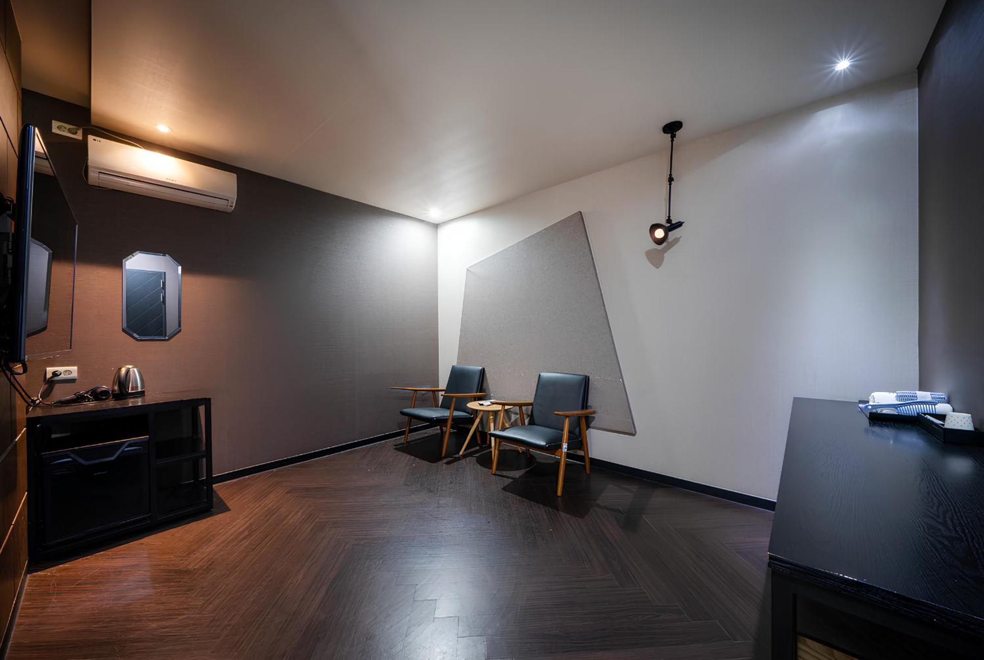 Family Twin Room