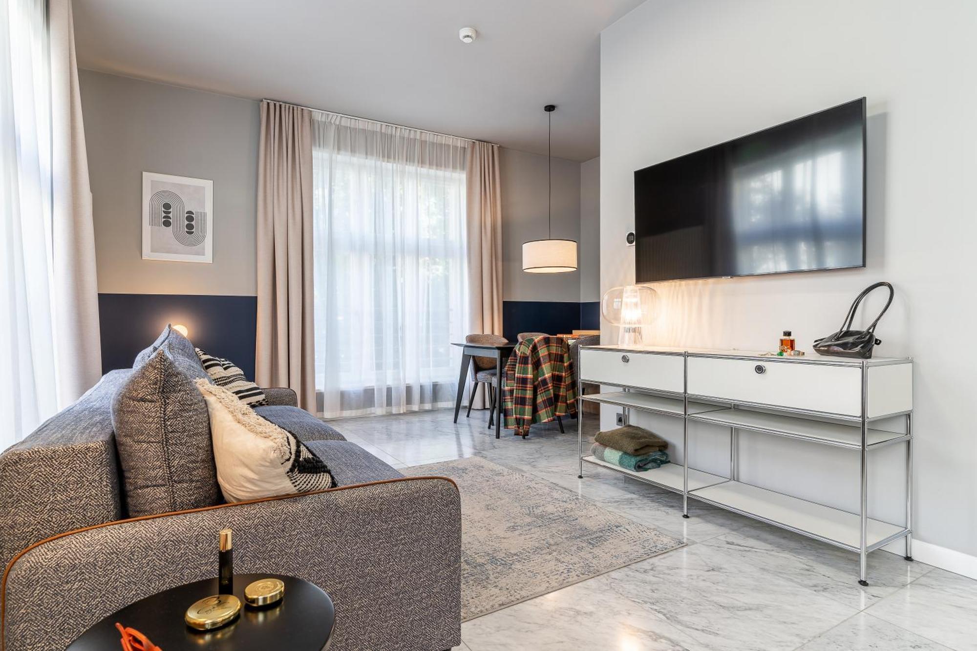 Deluxe Apartment
