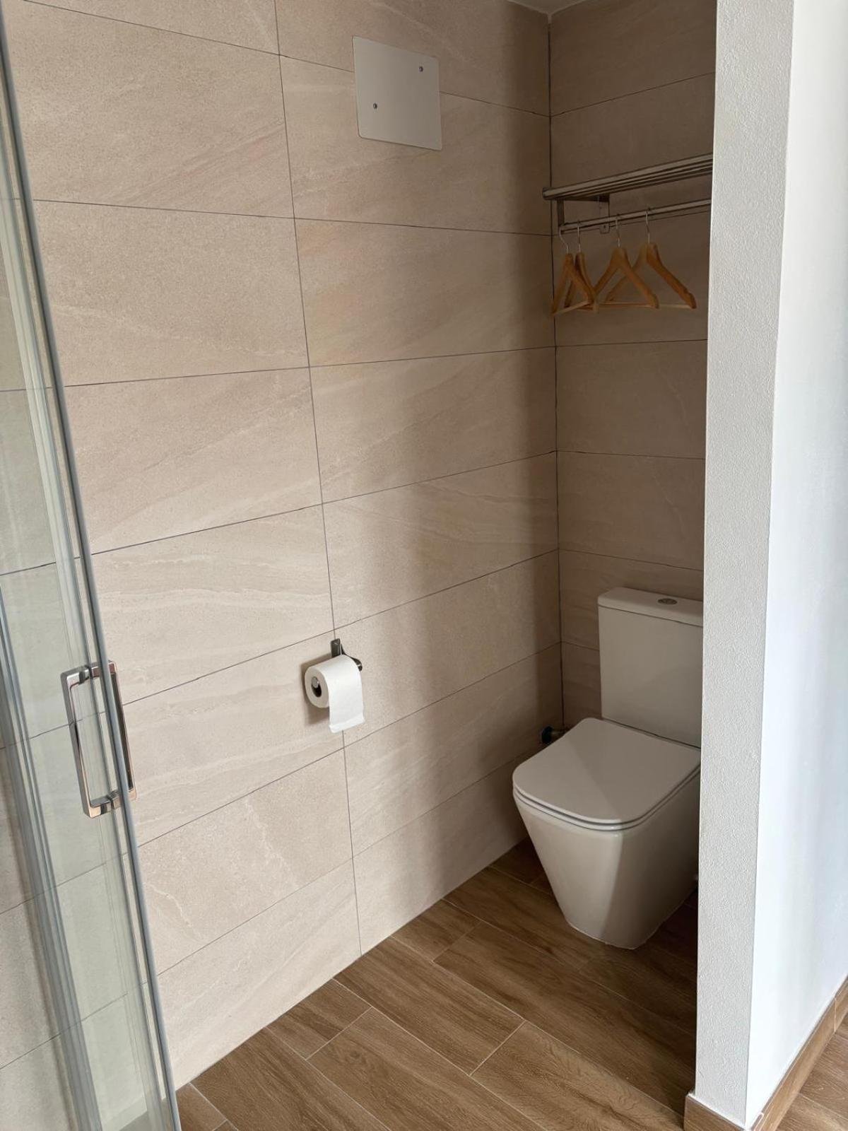 Double Room,1676891925:JPEG