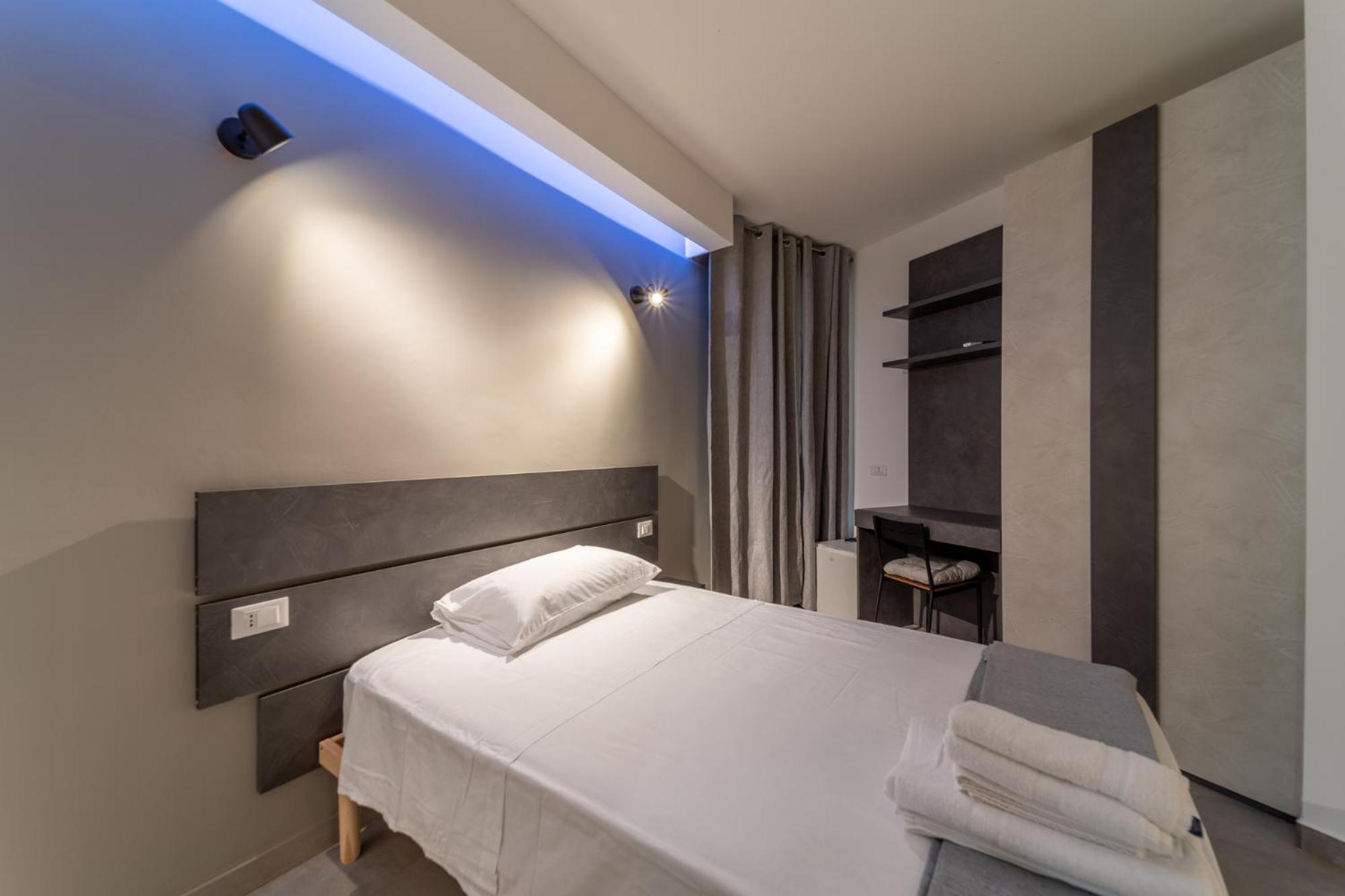 Single Room Private Bathroom