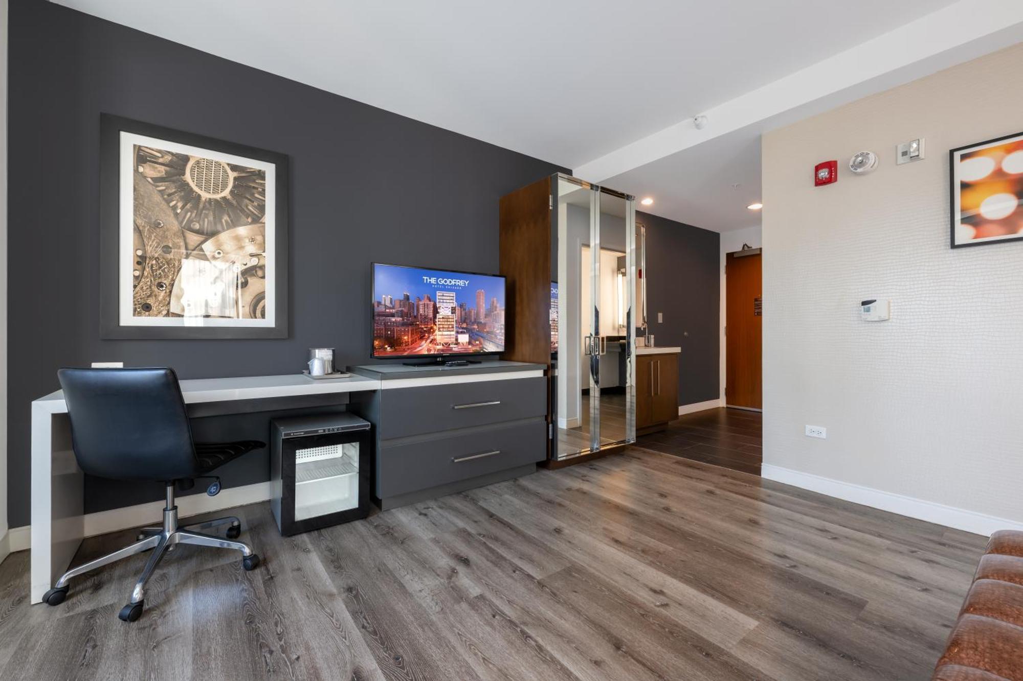 King Accessible Room