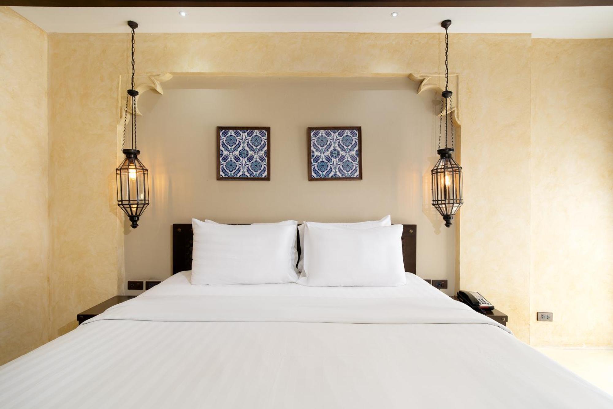 Superior King Room