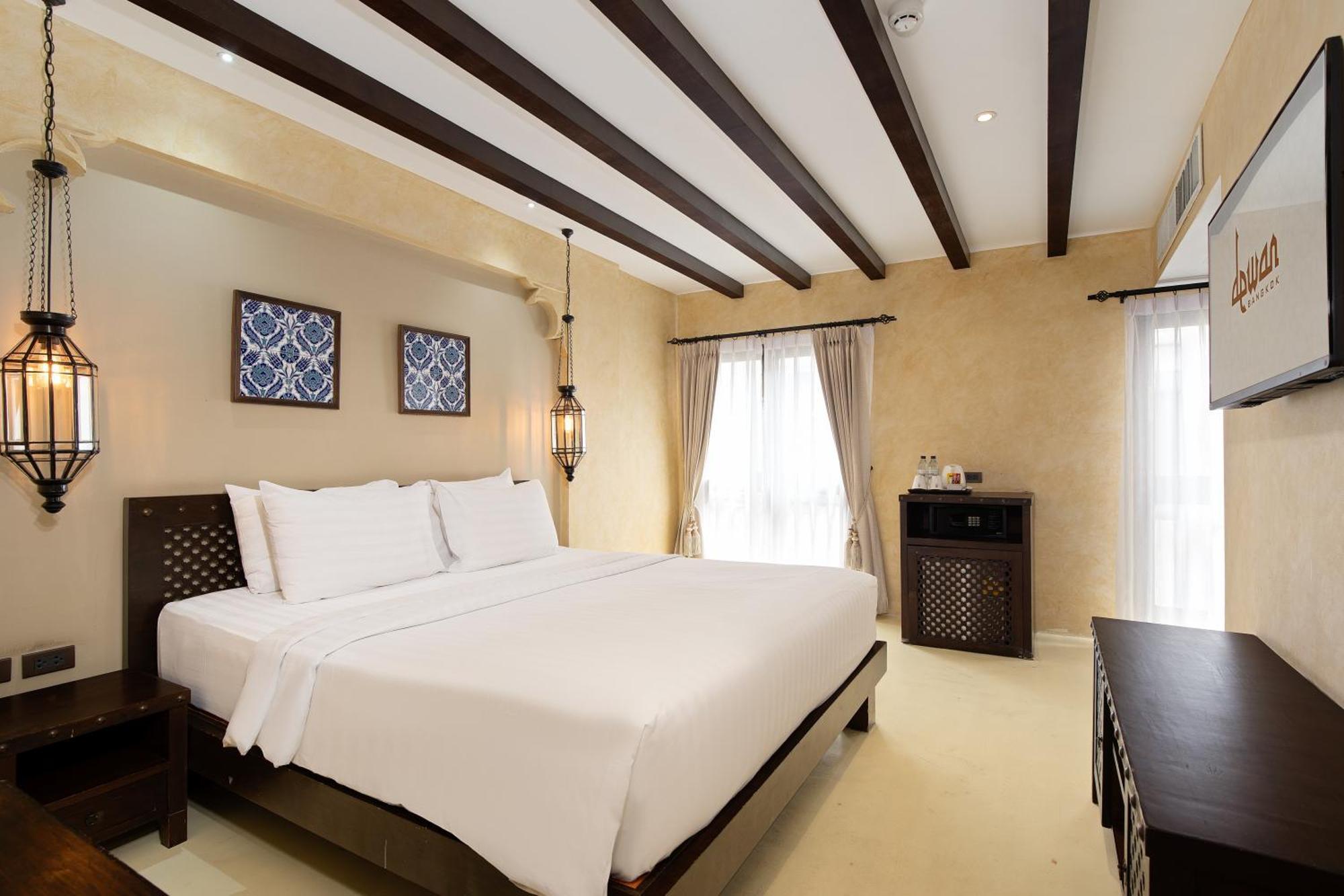 Superior King Room