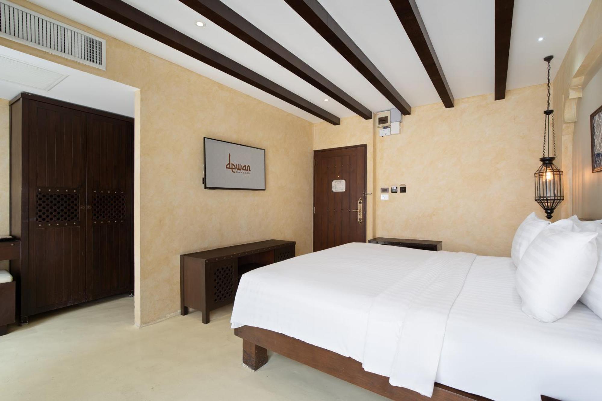 Superior King Room
