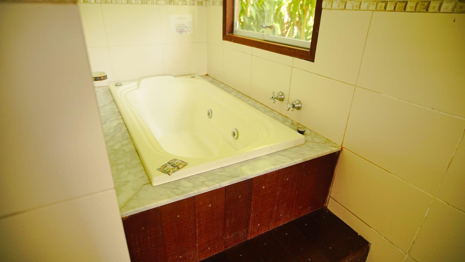 Deluxe Double Room Bath