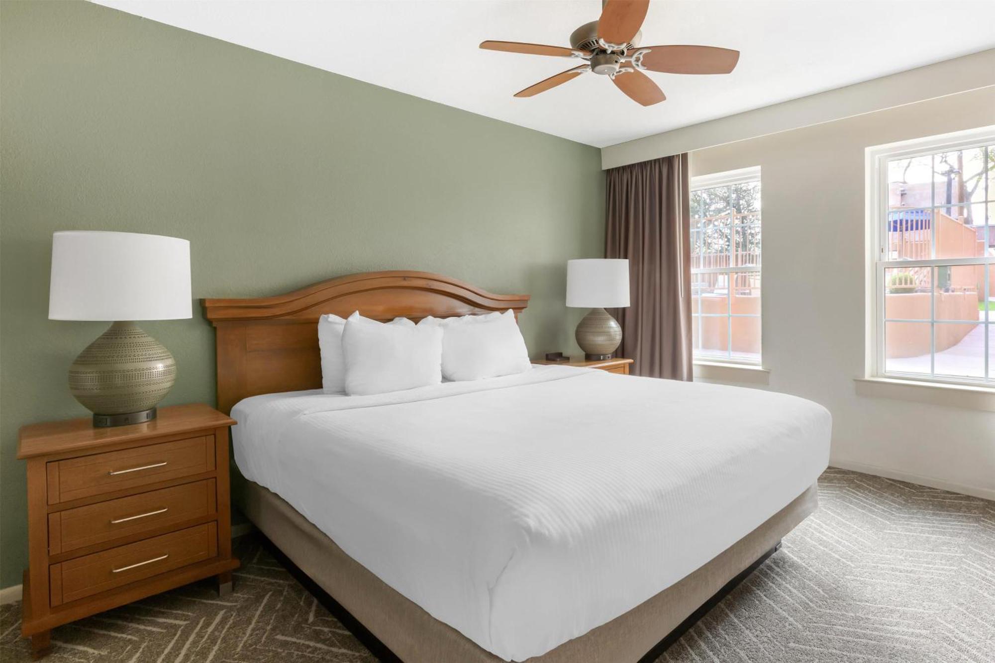 One-Bedroom King Suite Roll Shower Hearing Accessible