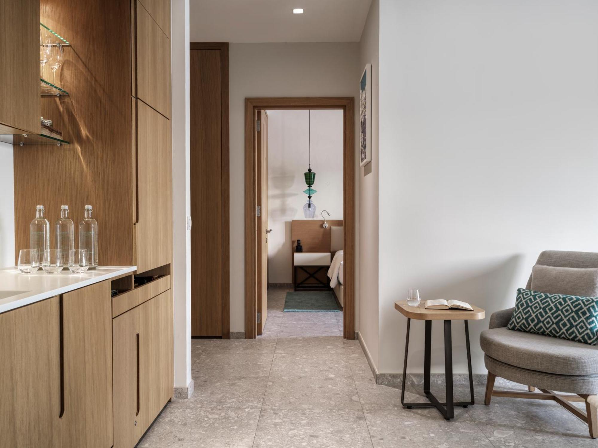 Grand Deluxe Hoeksuite met Zeezicht
