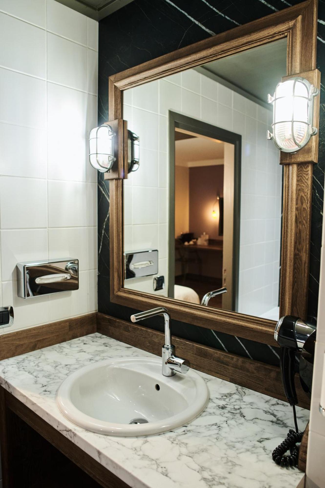 Superior Double Room,1689823802:JPEG