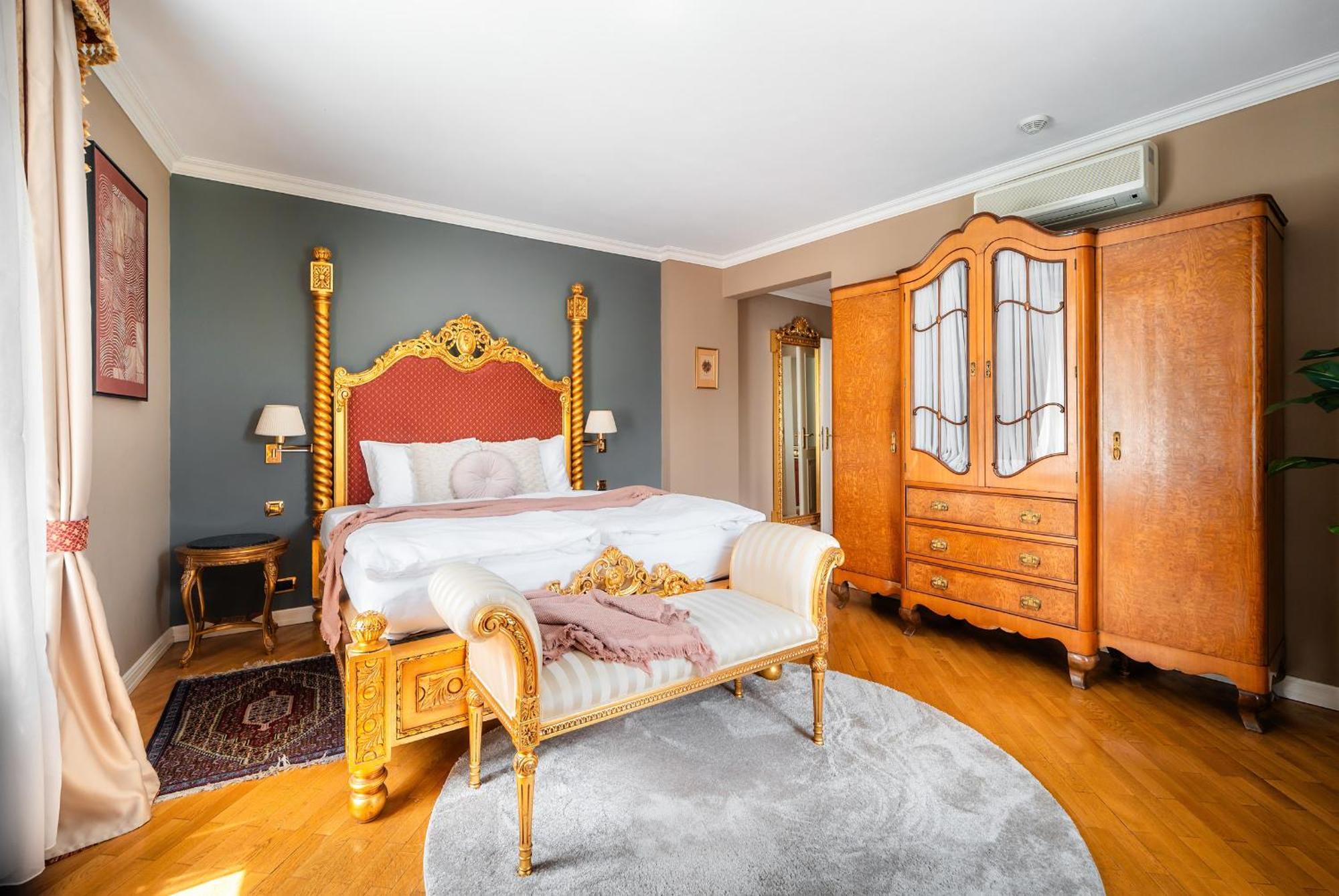 Two-Bedroom Suite