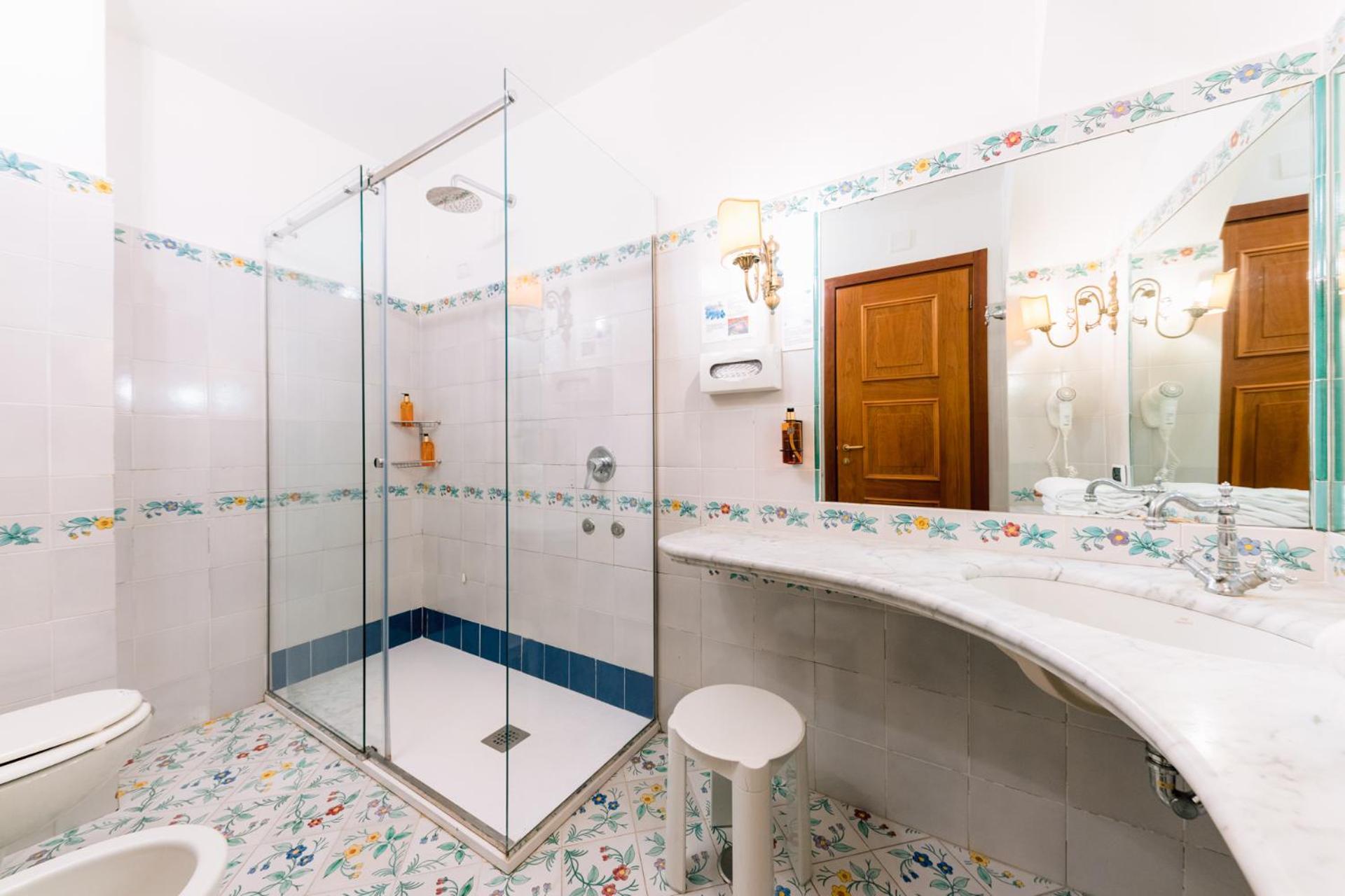 Deluxe Twin Room Sea View
