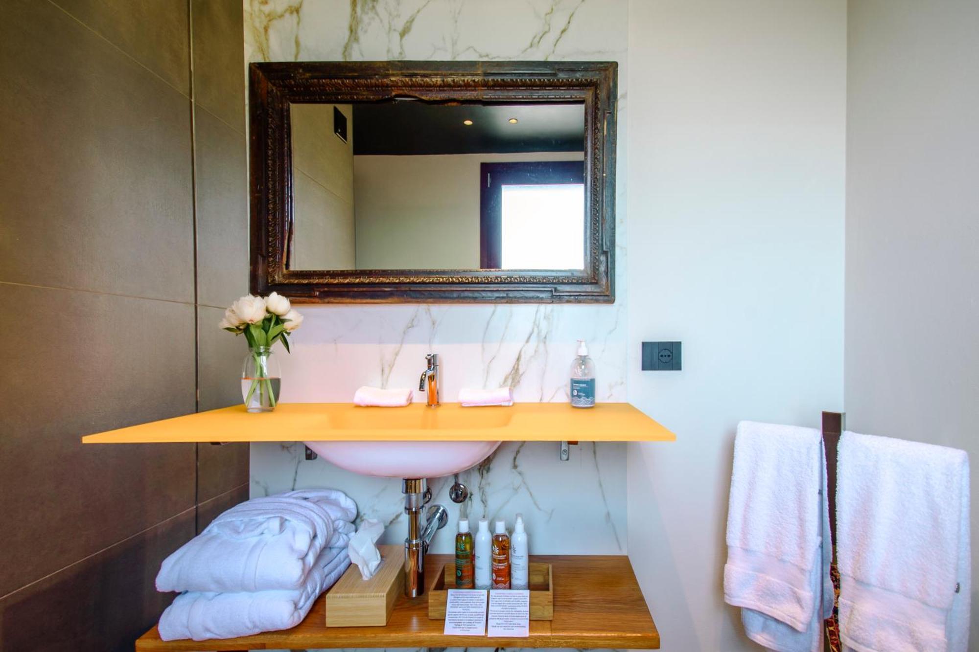 Double Room Private Bathroom