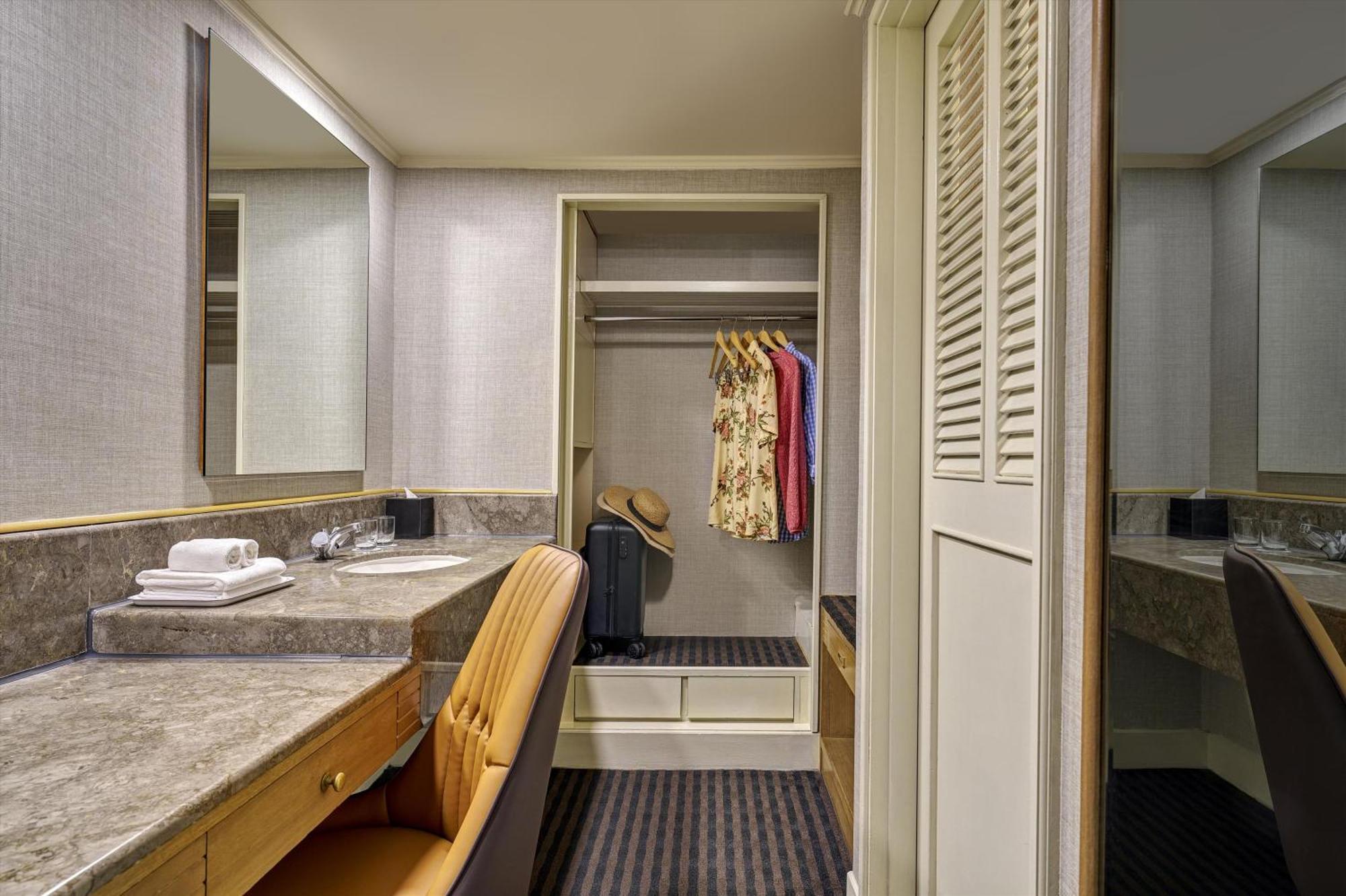 Deluxe Family Suite,1695319639:JPEG