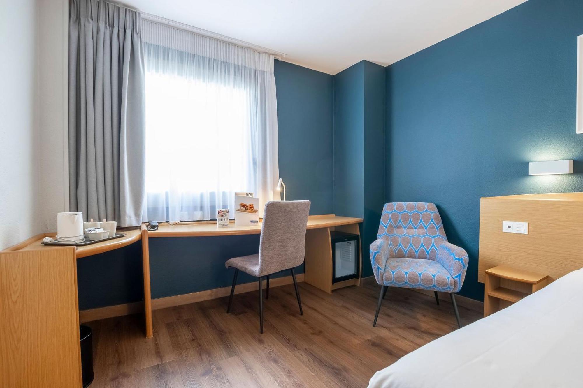 Triple Room,1697790475:JPEG
