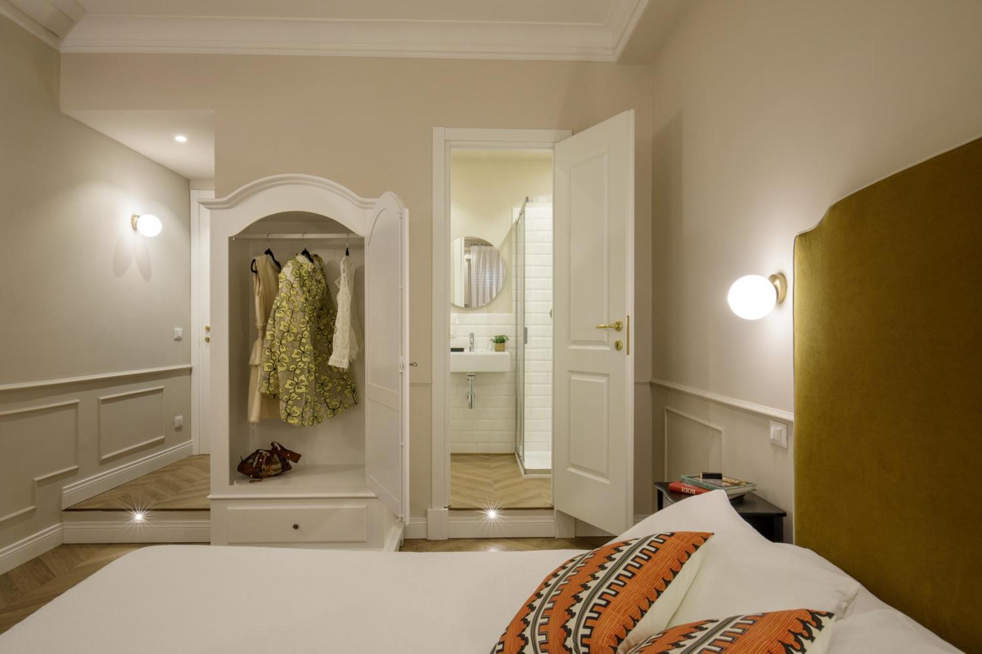 Quarto com Cama de Casal ou 2 de Solteiro