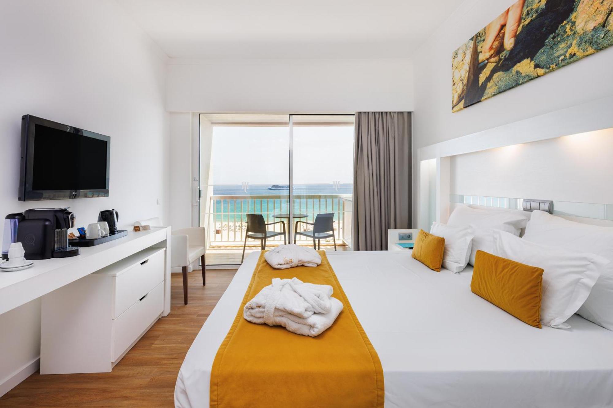 Deluxe Room Sea View High Floor