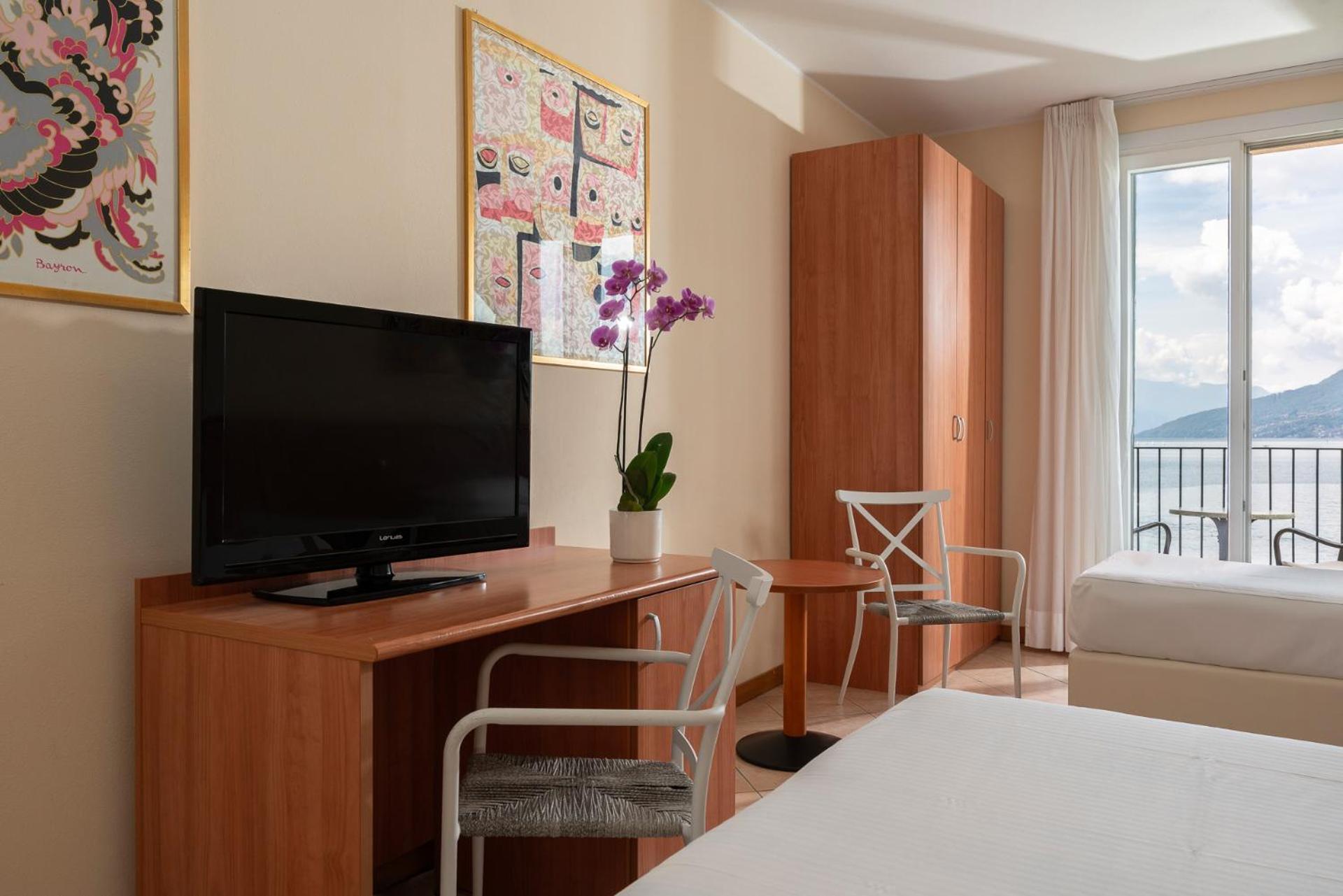 Comfort Triple Room Lake View