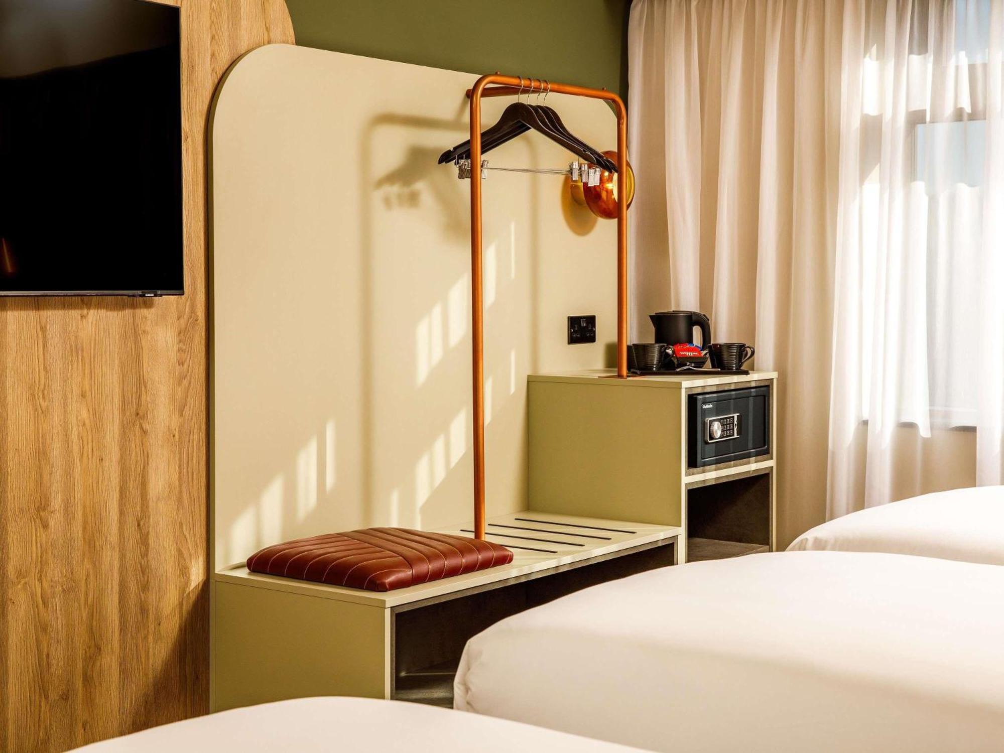 Quadruple Room four single beds