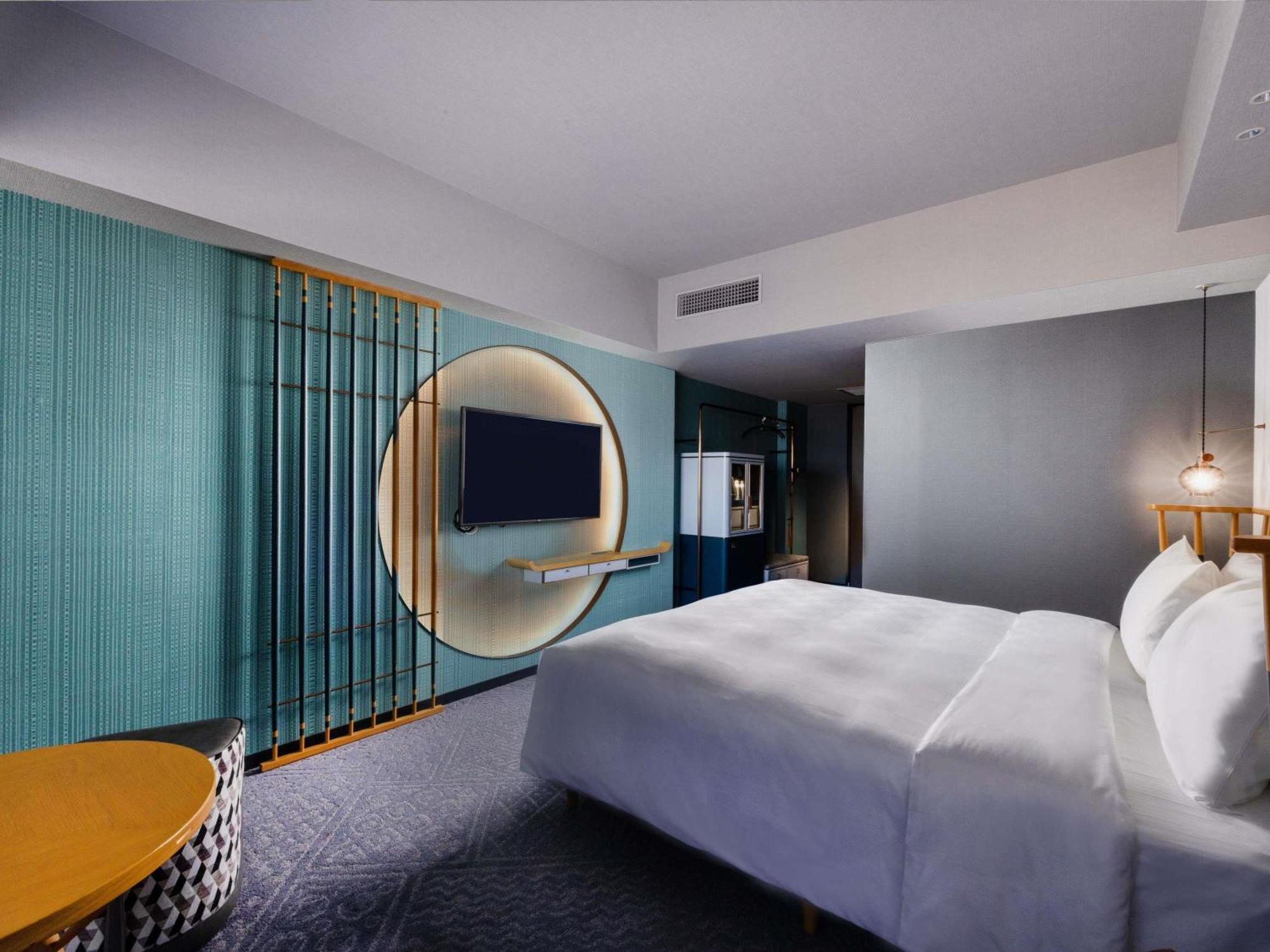 Superior Twin Room with Bath Tub