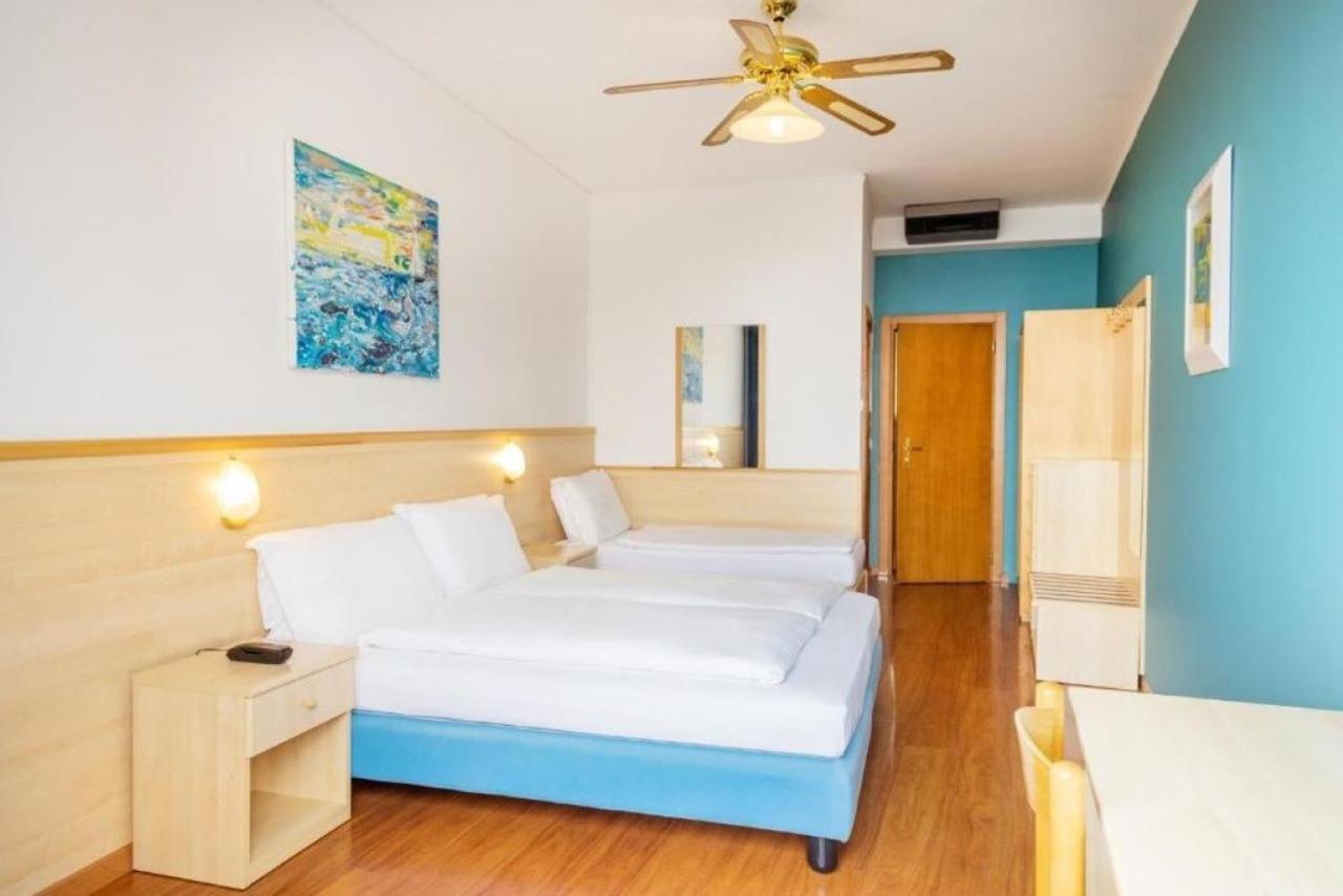 Superior Triple Room Lake View