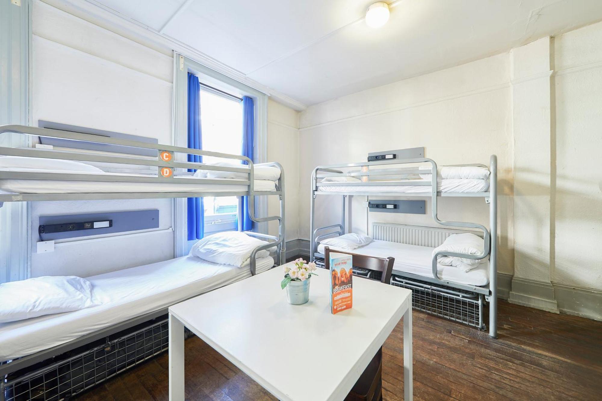Bed 8-Bed Mixed Dormitory Room External