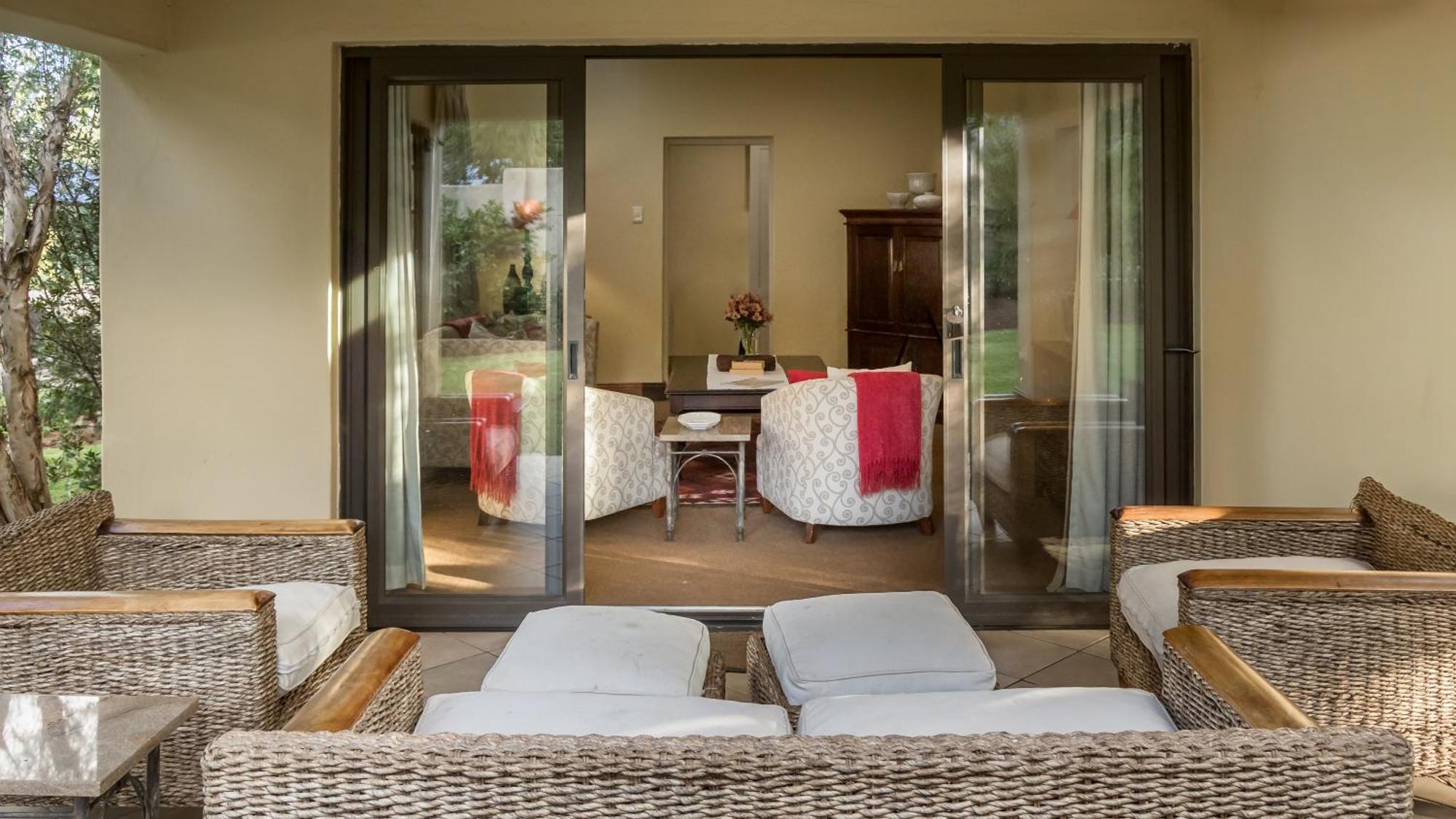 One-Bedroom Suite Garden View 294 Van Riebeeck Street