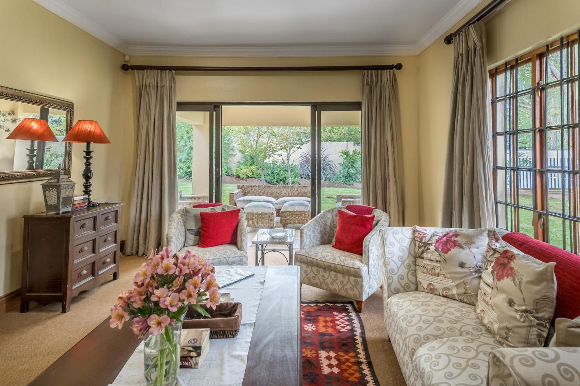 One-Bedroom Suite Garden View 294 Van Riebeeck Street