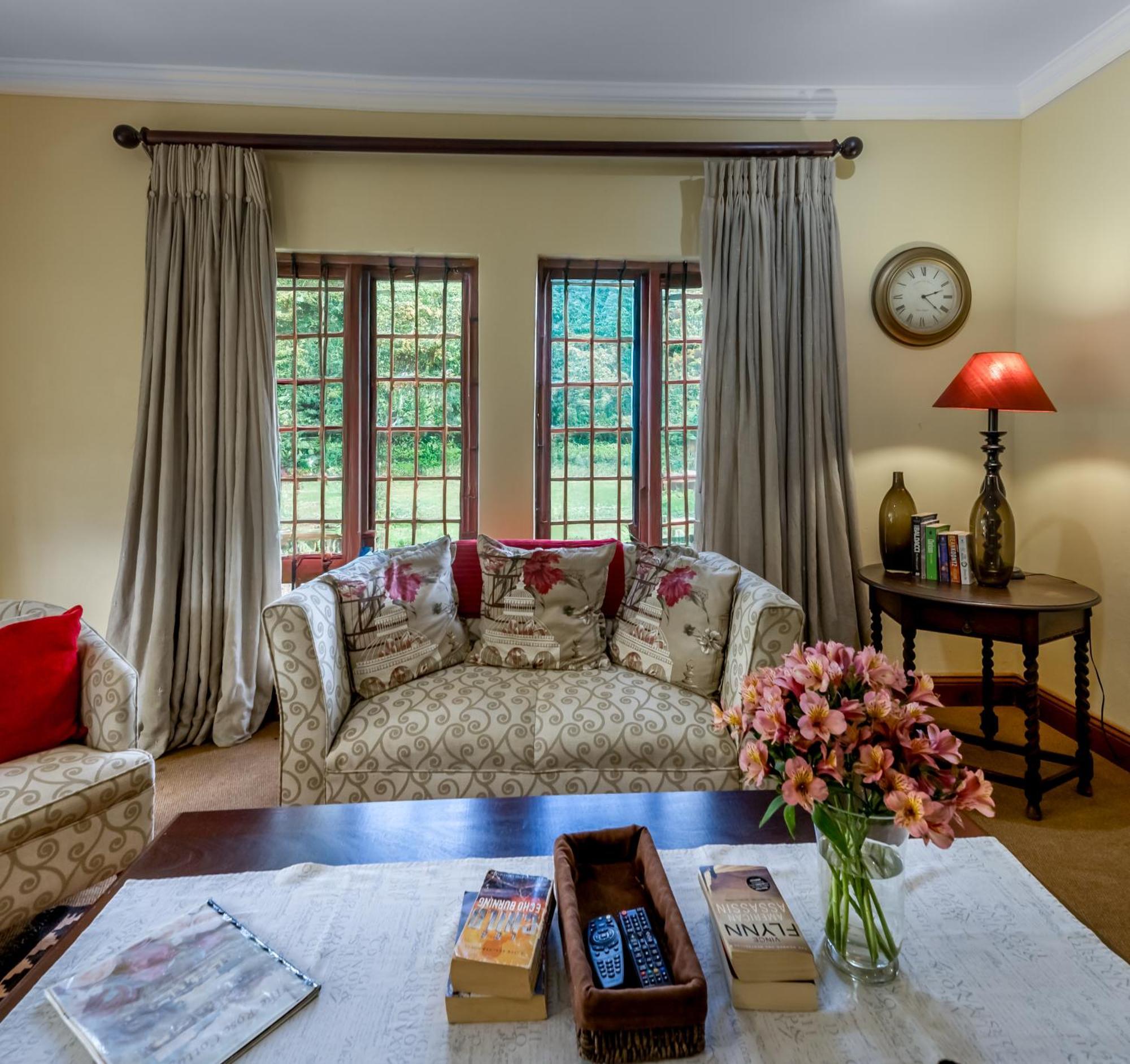 One-Bedroom Suite Garden View 294 Van Riebeeck Street