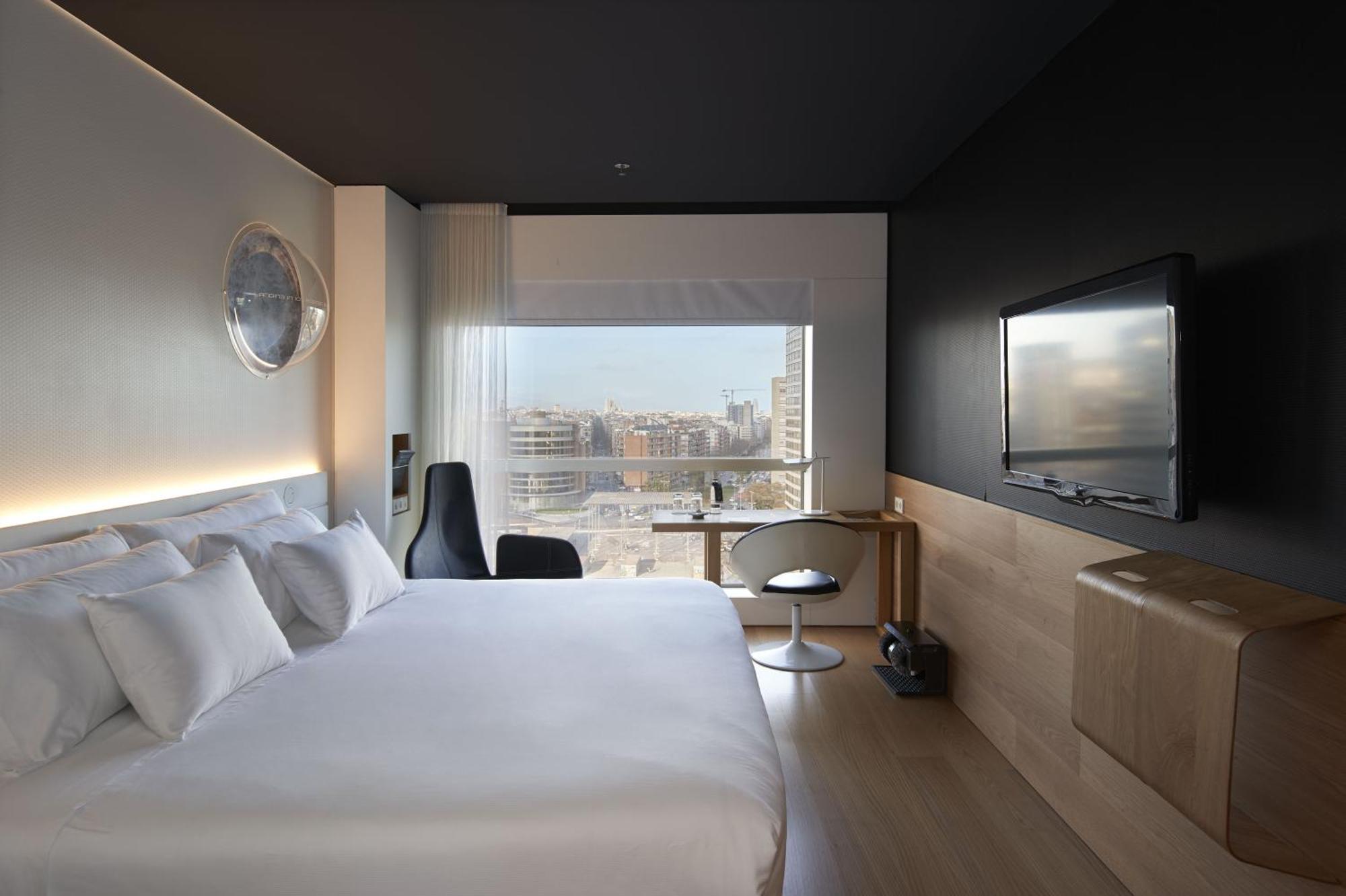 Deluxe Double Room City View