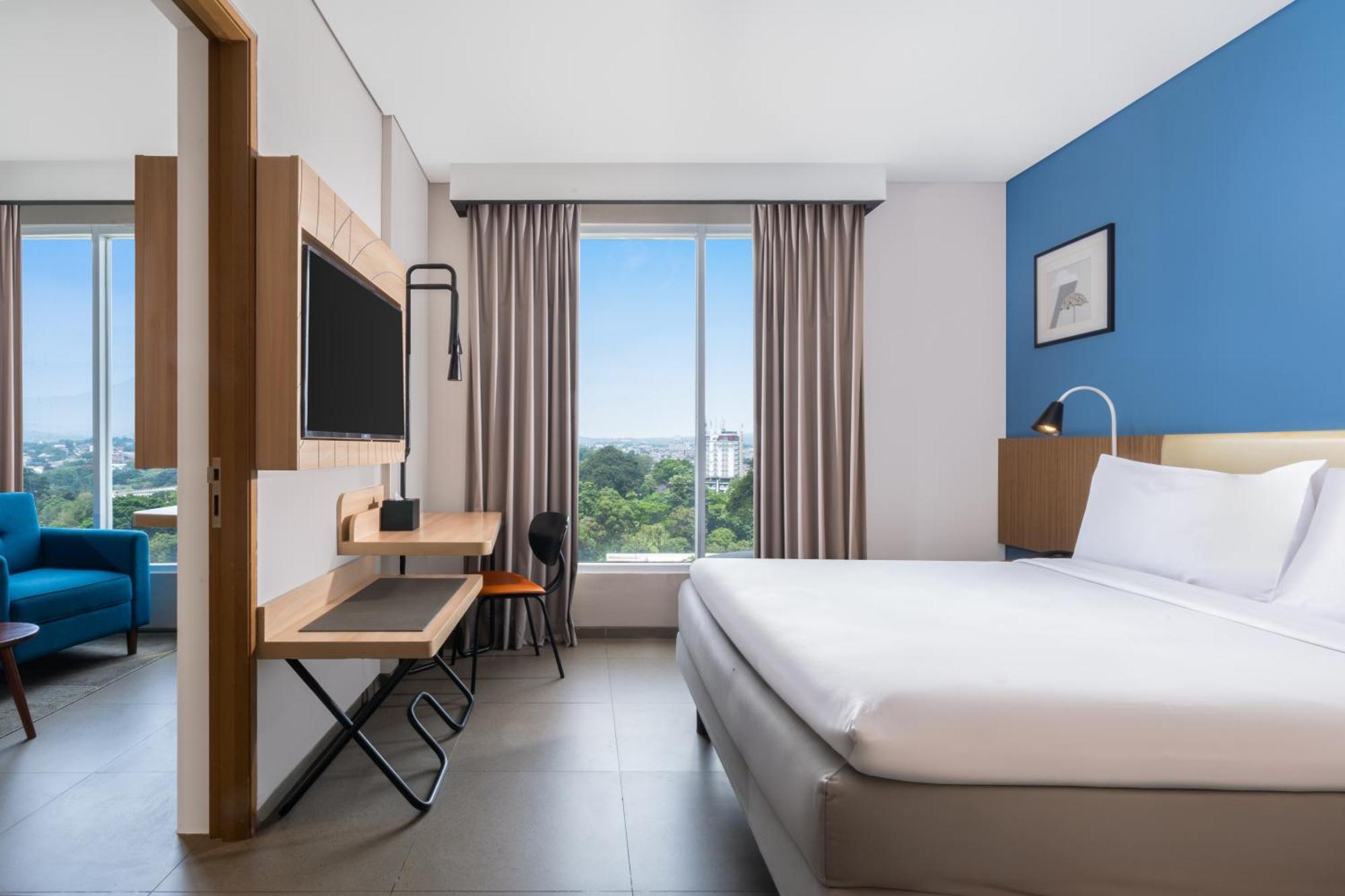Suite with One Double Bed and Sofa Bed