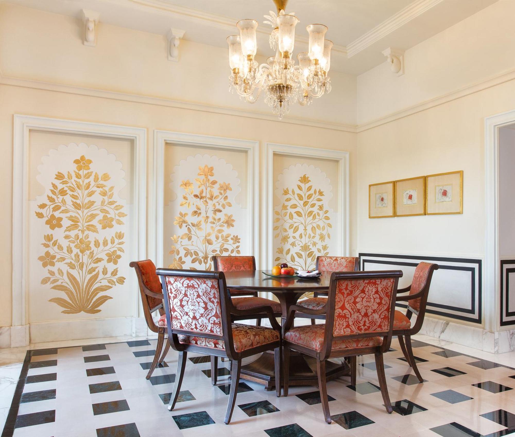 Luxury Suite Two Way Airport Transfers
