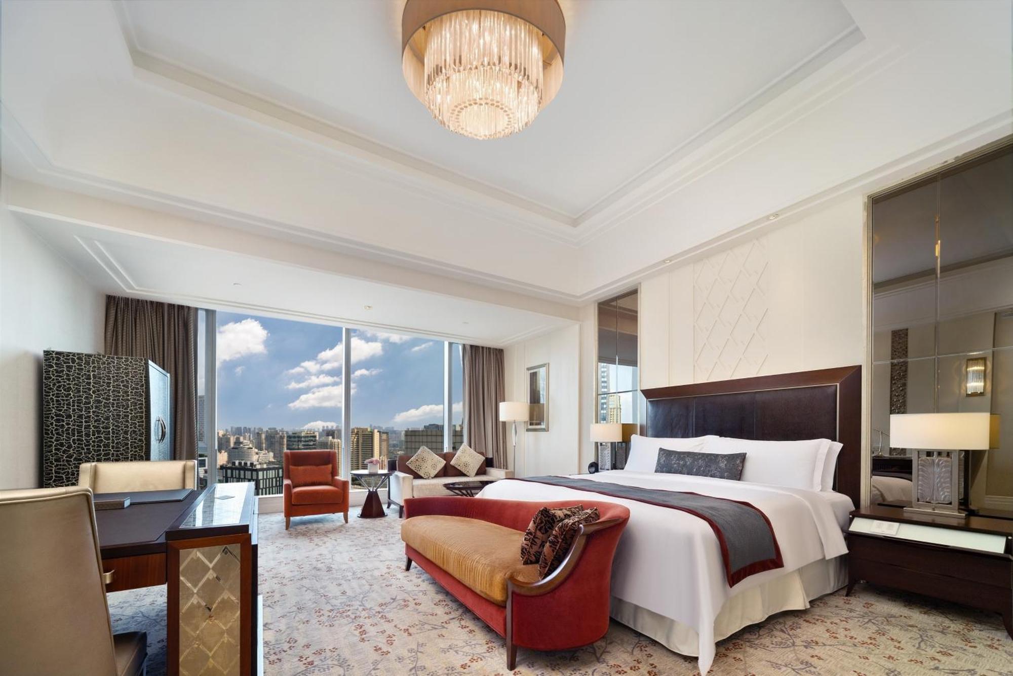 King Guest Room One King Bed Tower View