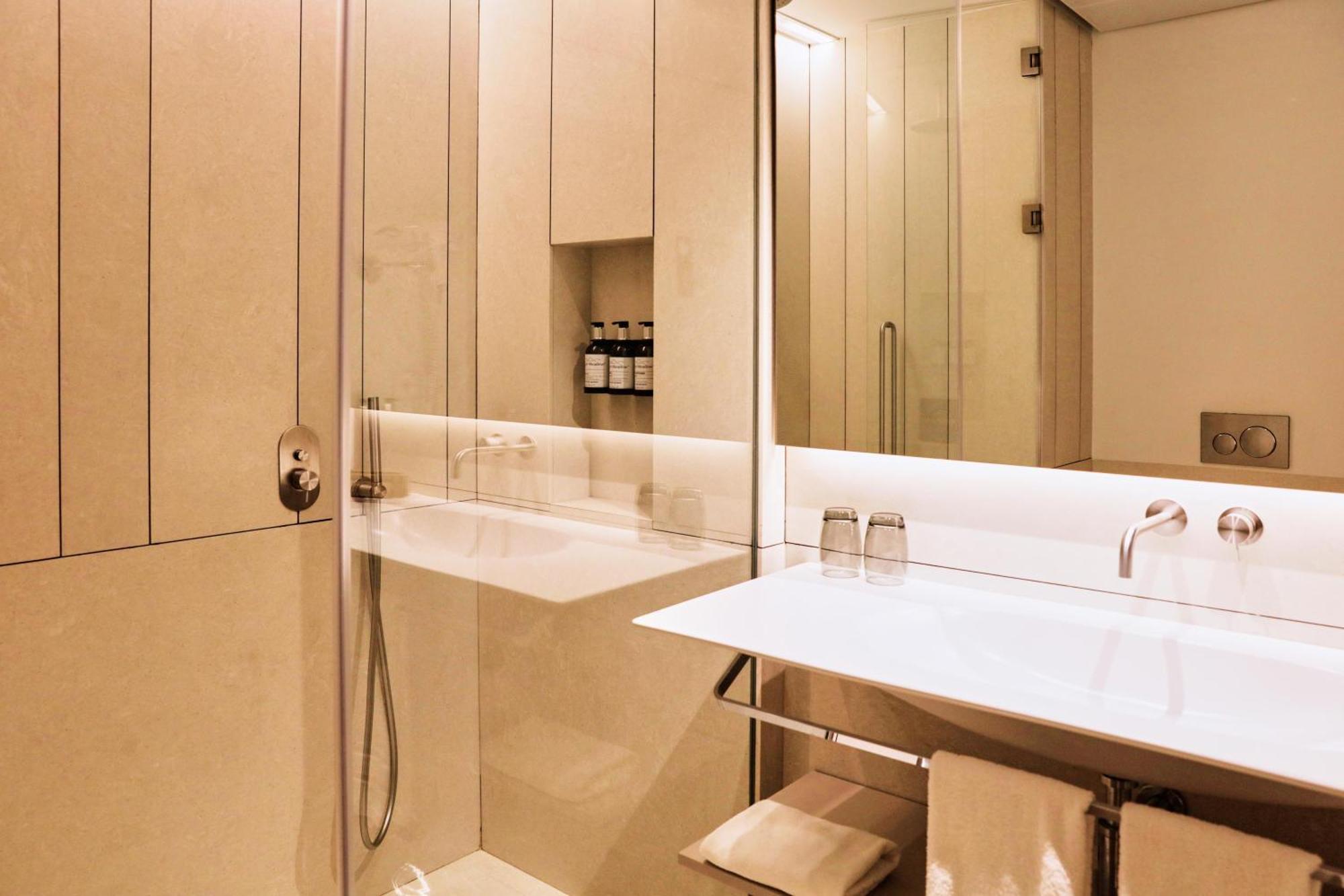 Deluxe Double Room Balcony
