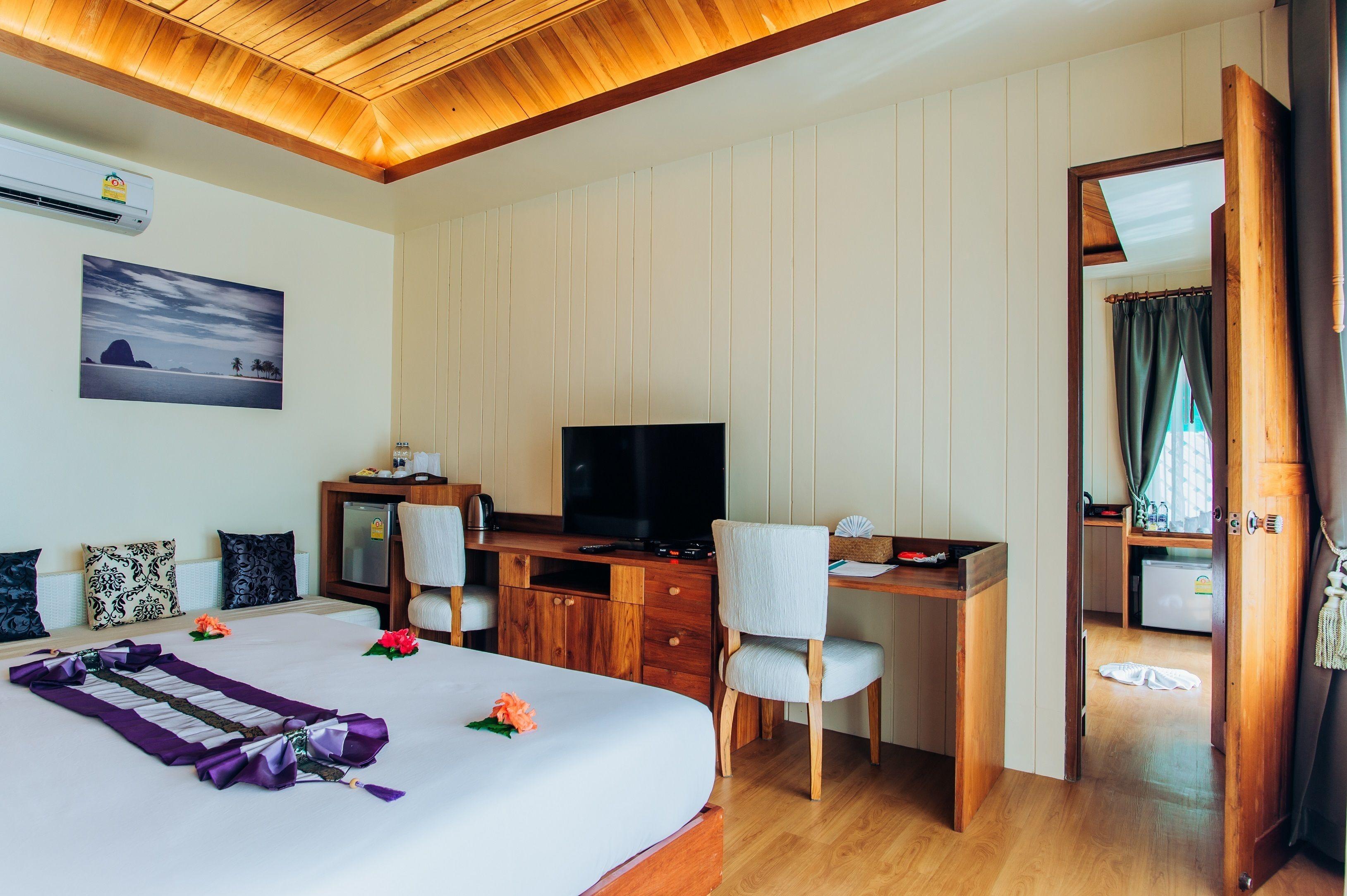 Family Pool Villa Sea View